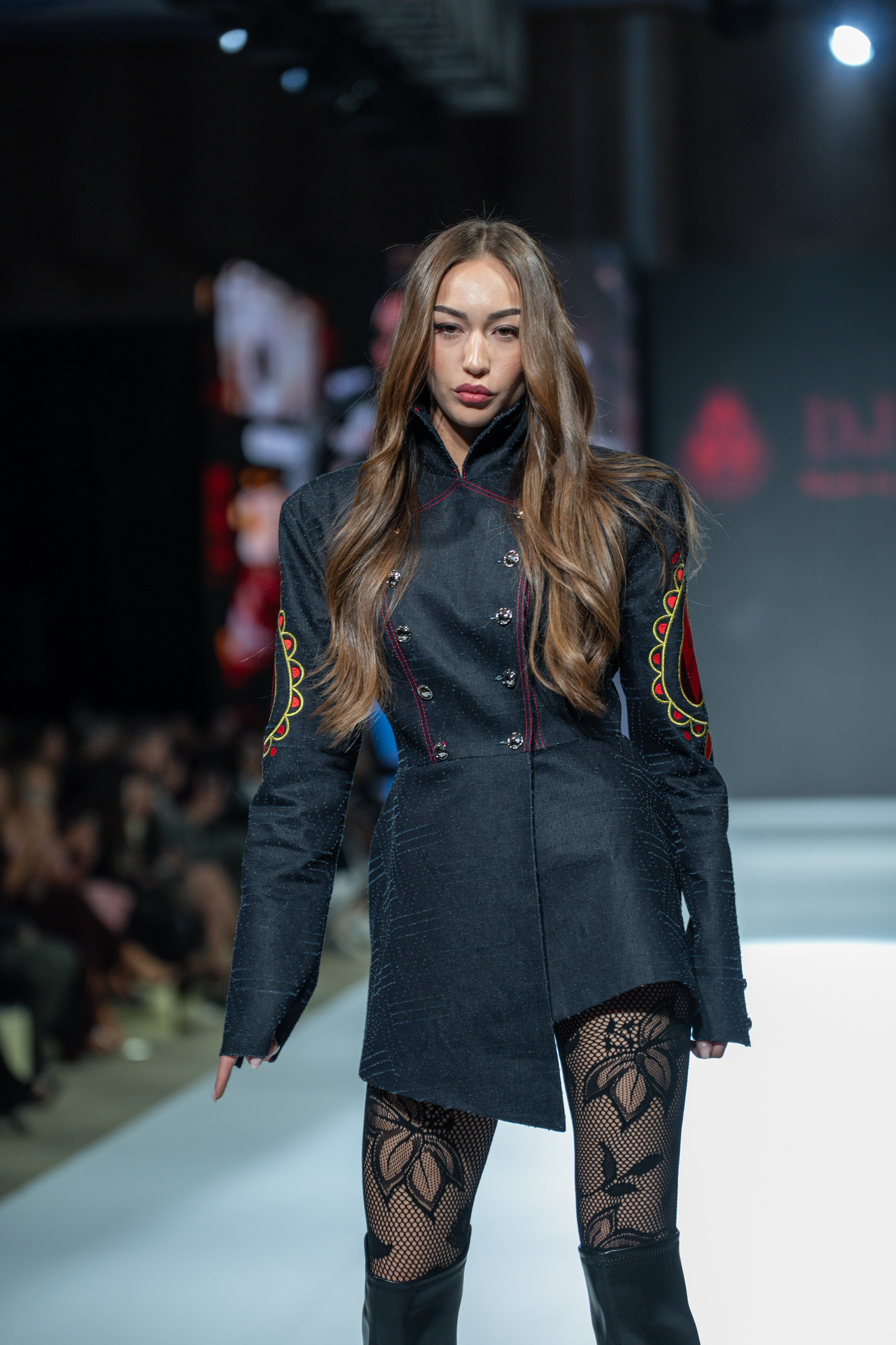 EURASIAN FASHION WEEK DJADI. Сайт Алматинского НЮ АРТ, будуар и фэшн фотографа Дениса Карпенко