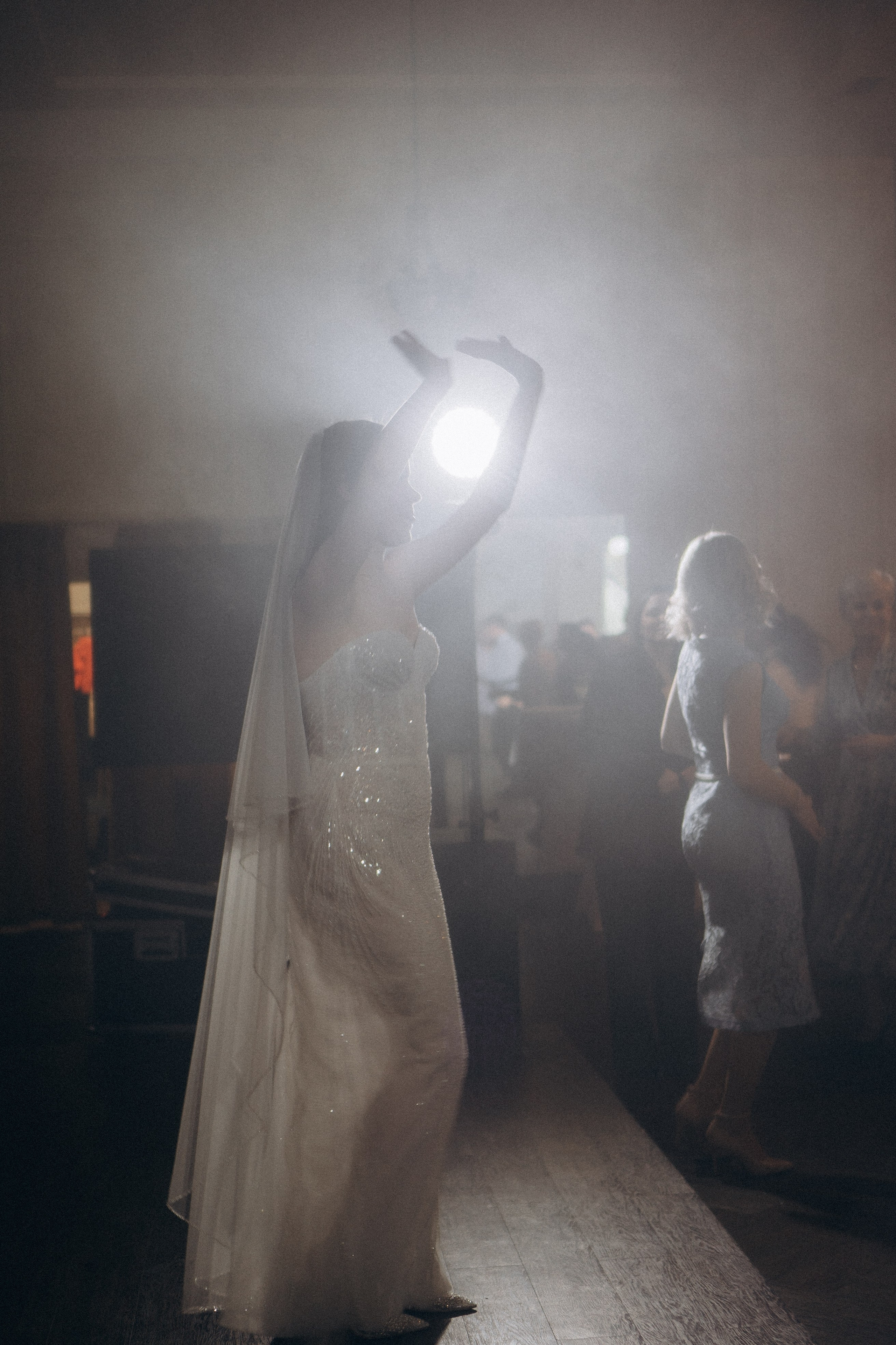 СВАДЕБНАЯ СЬЕМКА СБОРОВ В ОТЕЛЕ И ВЫЕЗД НА ЦЕРЕМОНИЮ (СНЯТО В СИБИРЕ В НИЖНЕВАРТОВСКЕ). Профессиональный фотограф, Санкт-Петербург — Виктория Богомолова