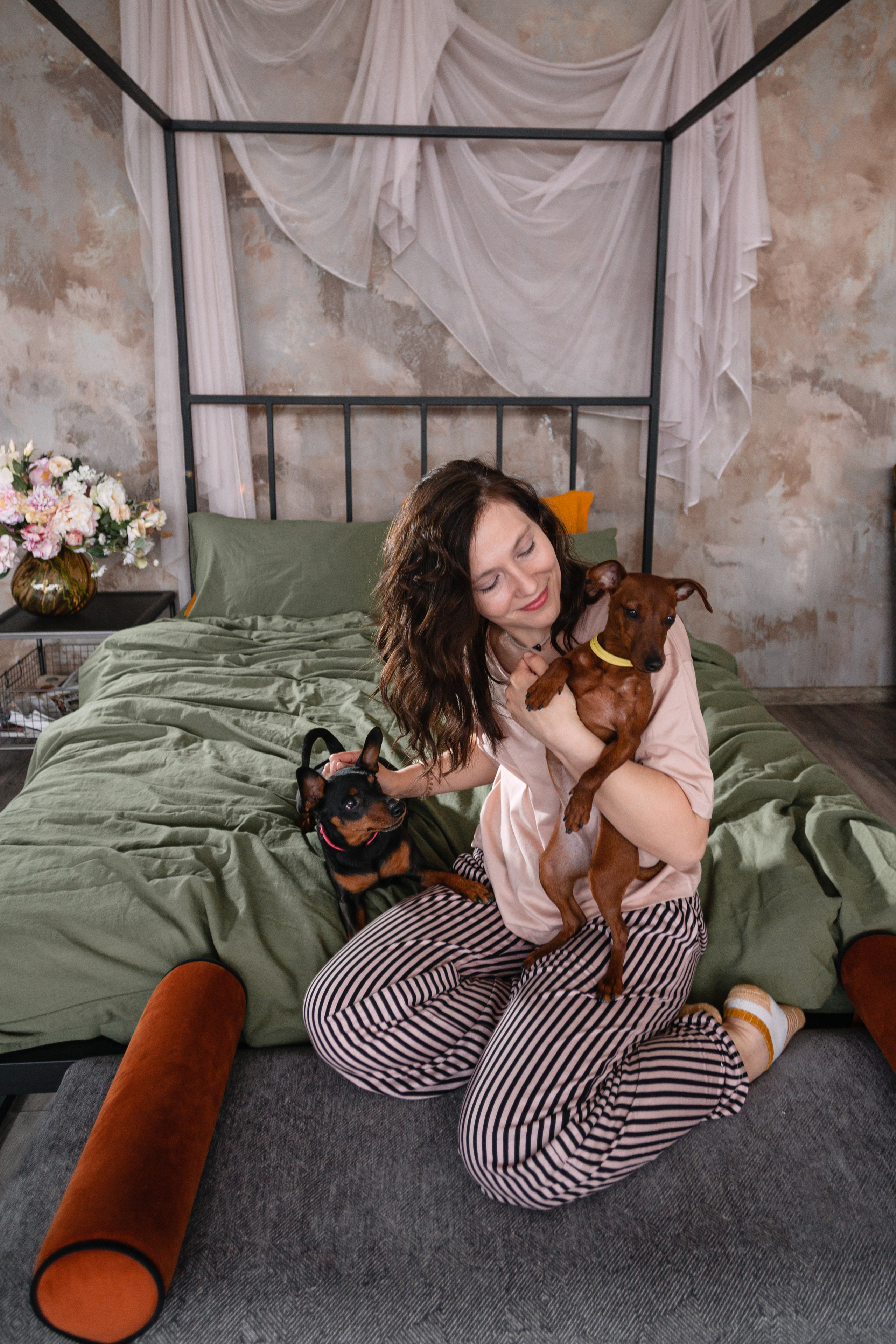 Александра и пинчеры Майя и Джой. Фотограф-анималист Татьяна Степанова