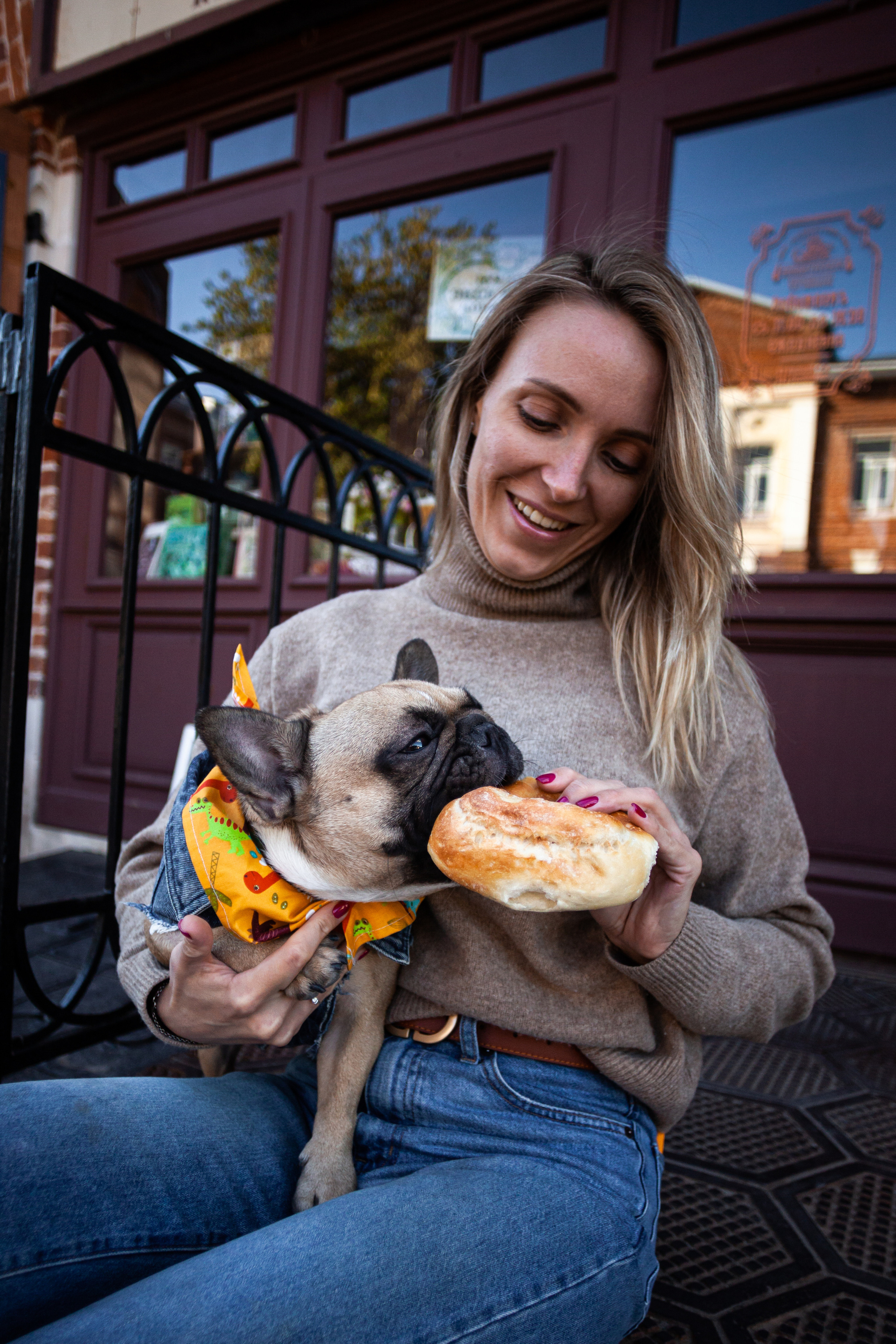 Коломна, стога и подсолнухи. Фотограф-анималист Татьяна Степанова