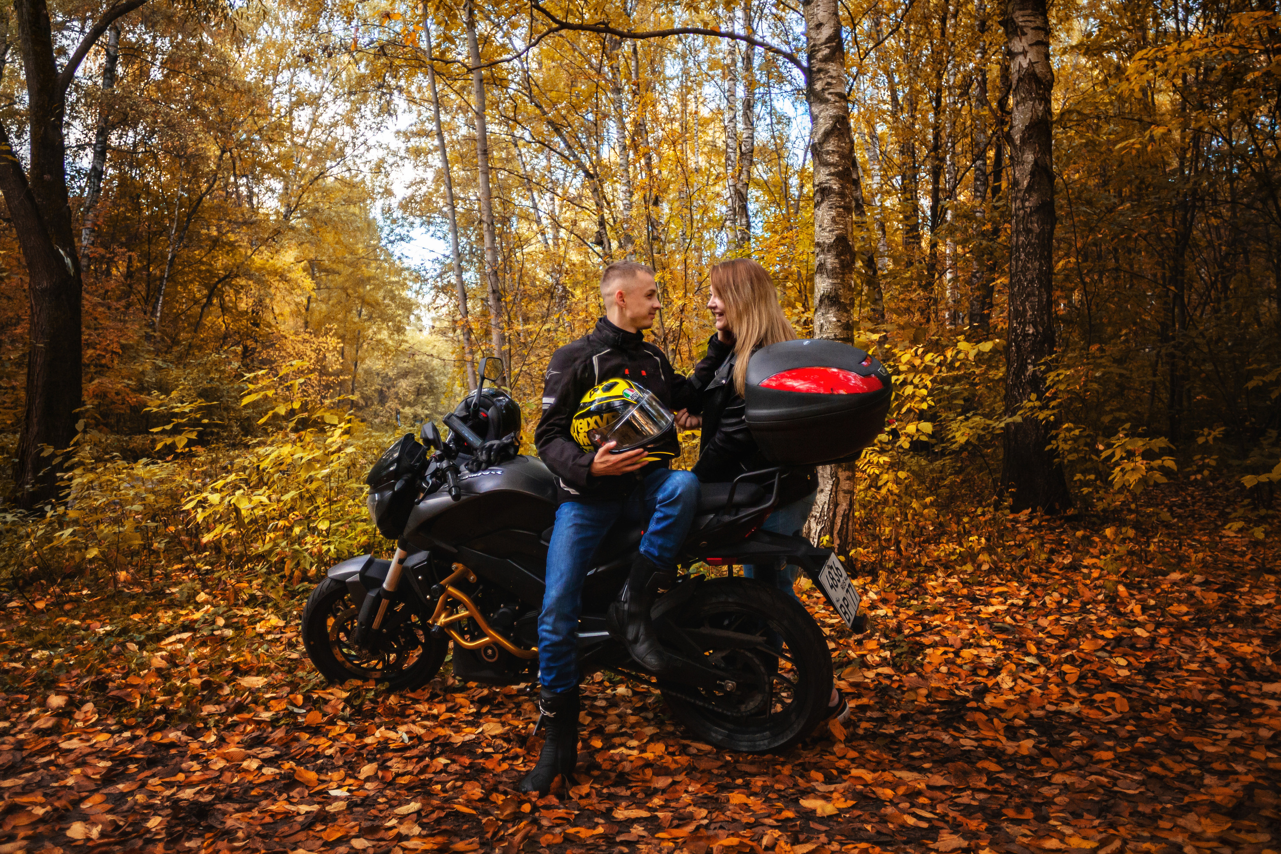 Кристина и Олег в Алешкинском лесопарке. Фотограф-анималист Татьяна Степанова