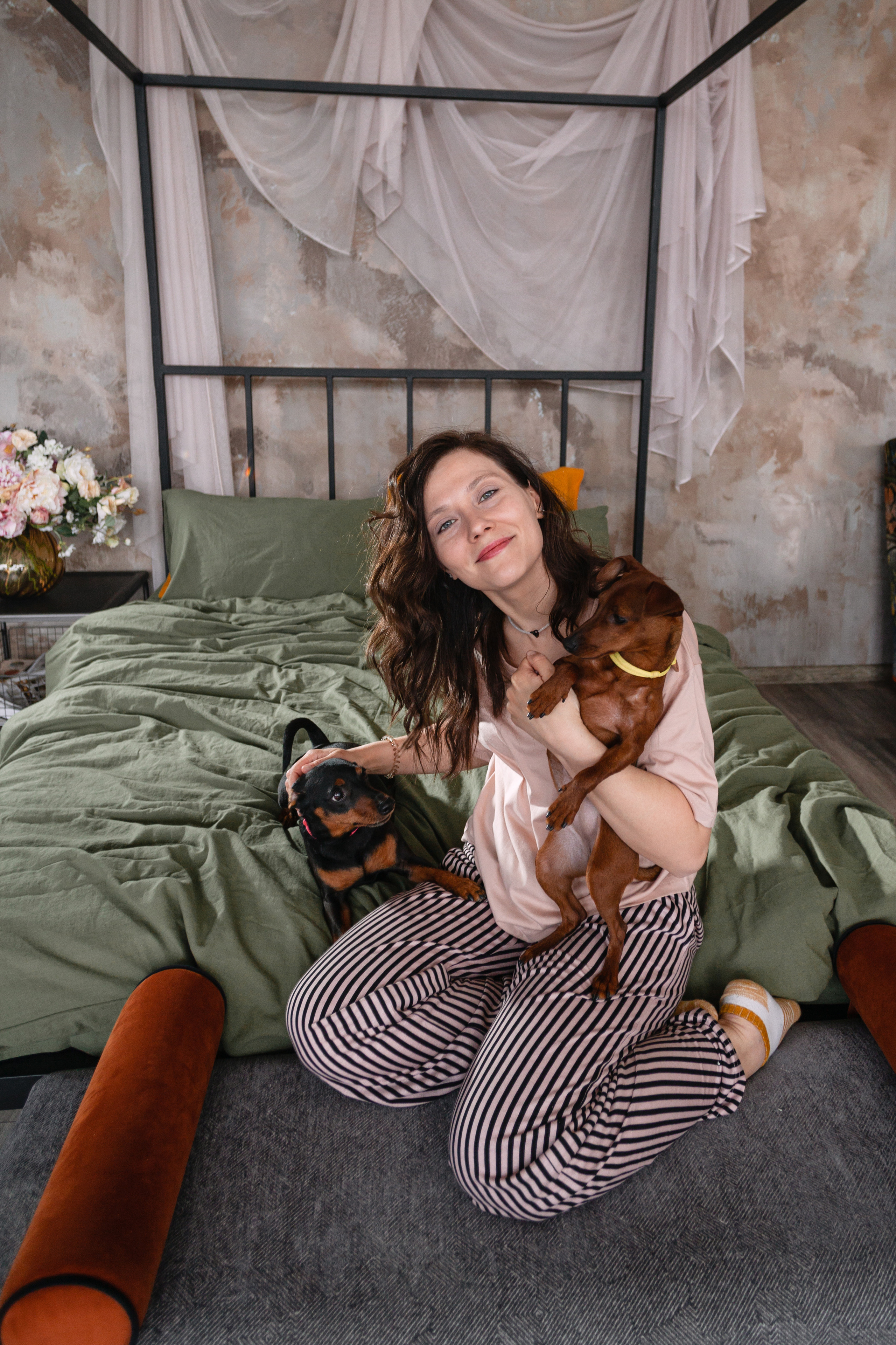 Александра и пинчеры Майя и Джой. Фотограф-анималист Татьяна Степанова