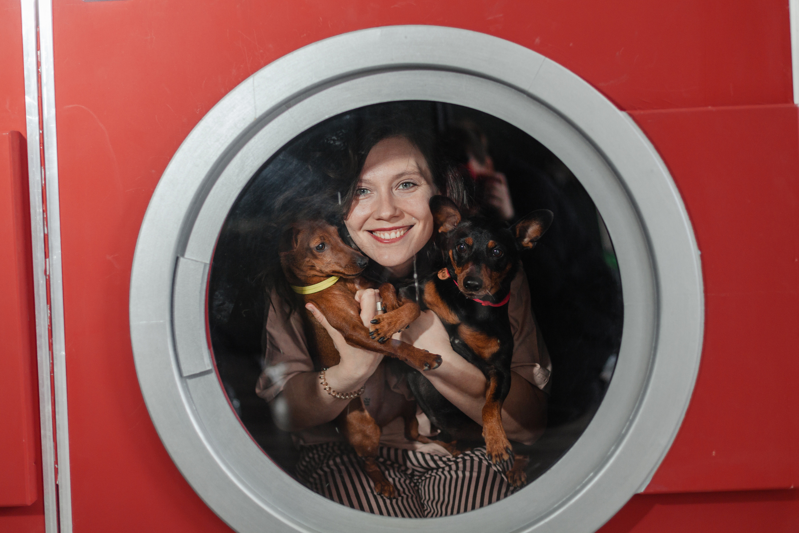 Александра и пинчеры Майя и Джой. Фотограф-анималист Татьяна Степанова