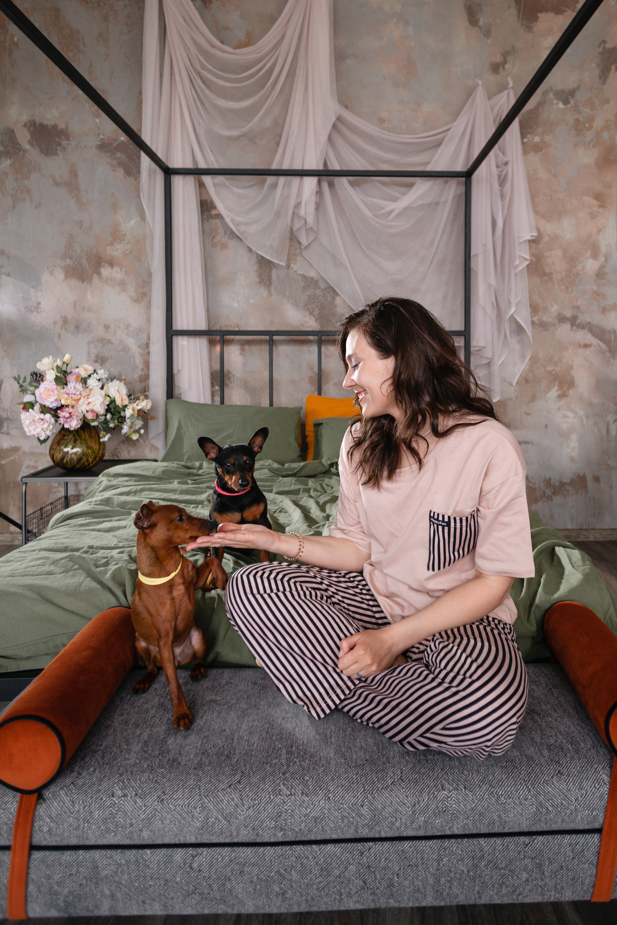 Александра и пинчеры Майя и Джой. Фотограф-анималист Татьяна Степанова