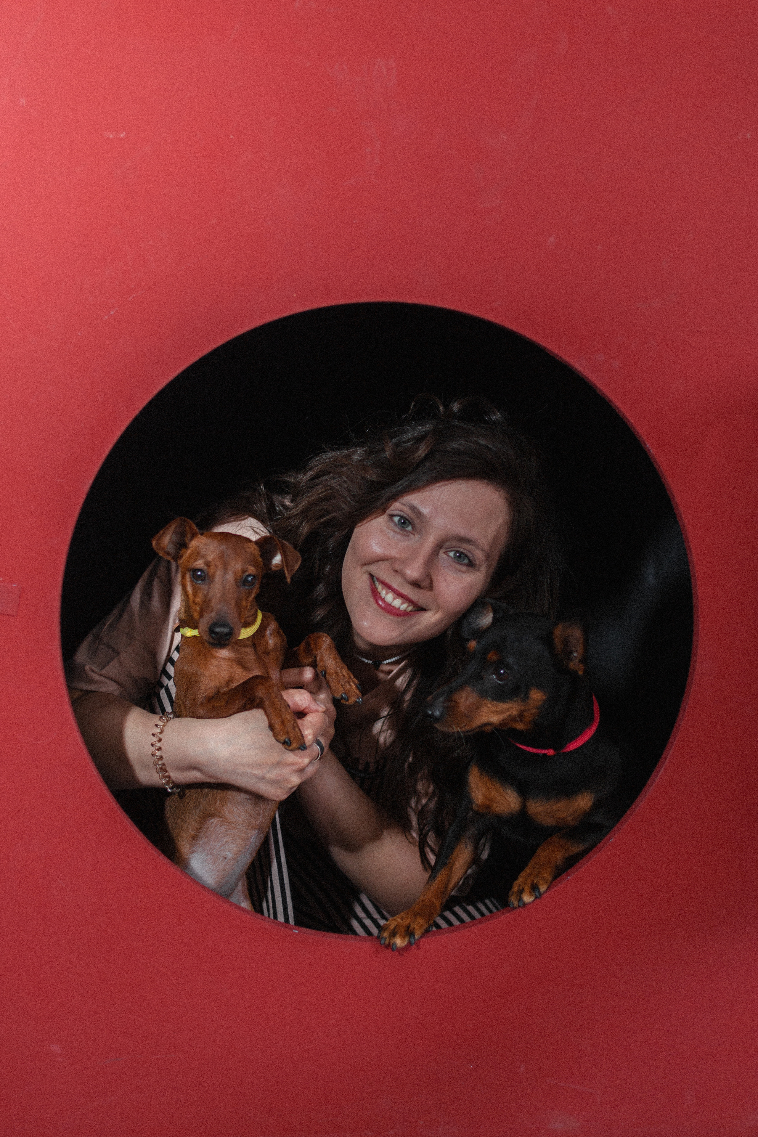 Александра и пинчеры Майя и Джой. Фотограф-анималист Татьяна Степанова