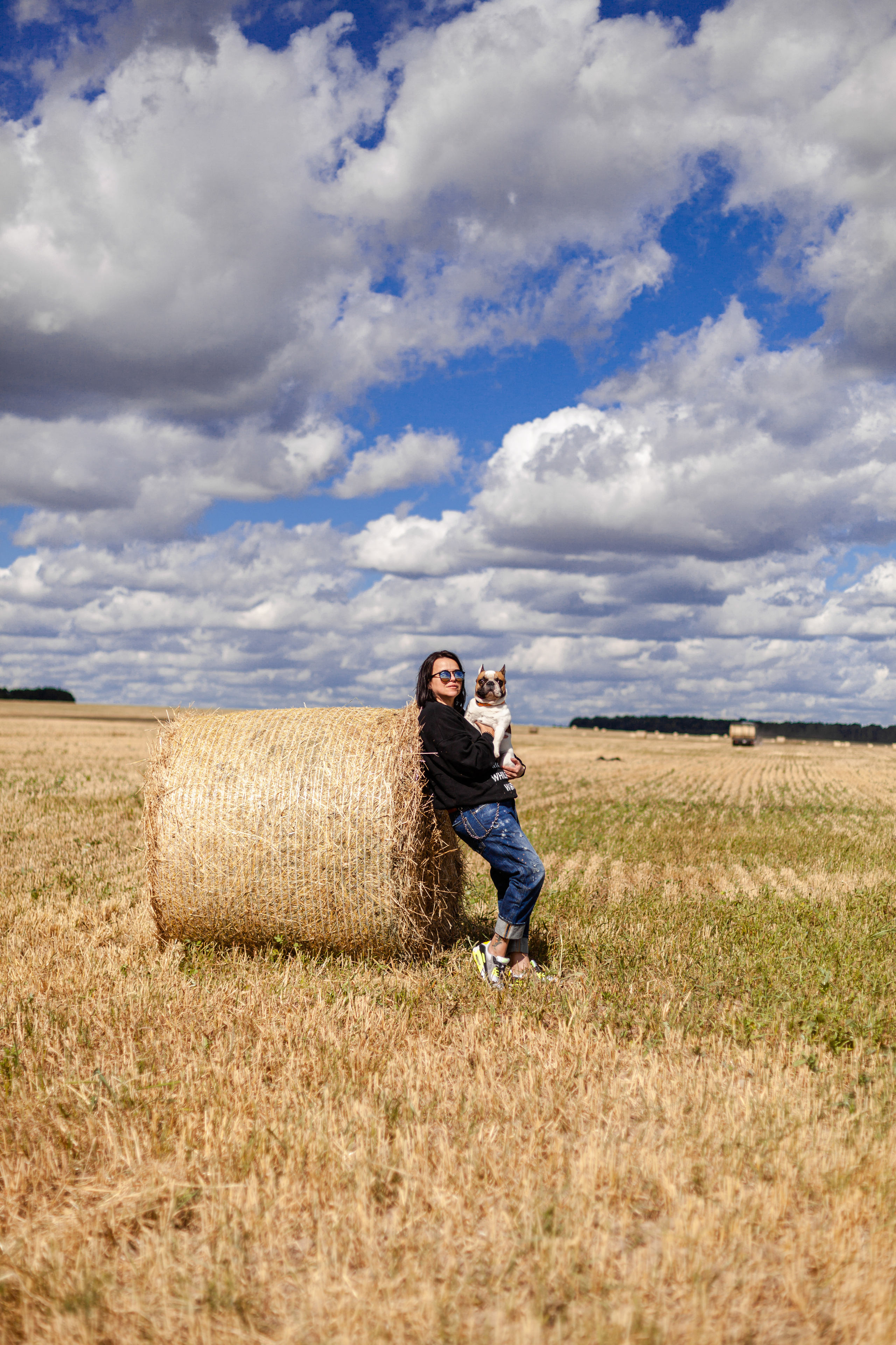 Коломна, стога и подсолнухи. Фотограф-анималист Татьяна Степанова