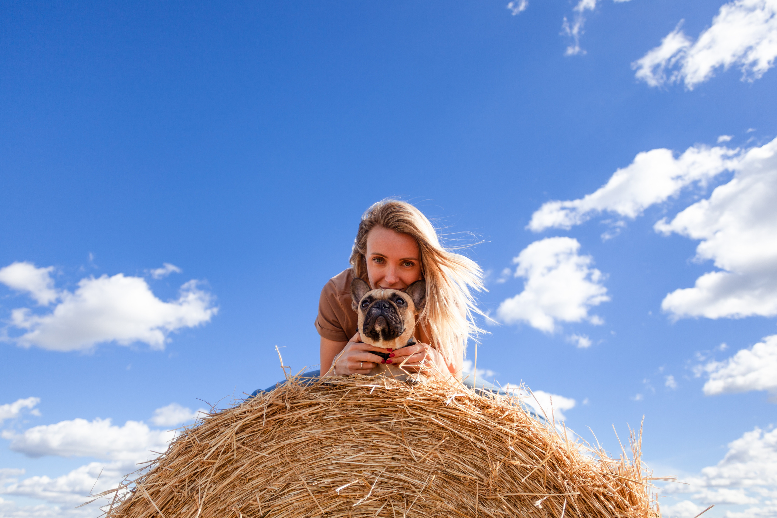 Коломна, стога и подсолнухи. Фотограф-анималист Татьяна Степанова