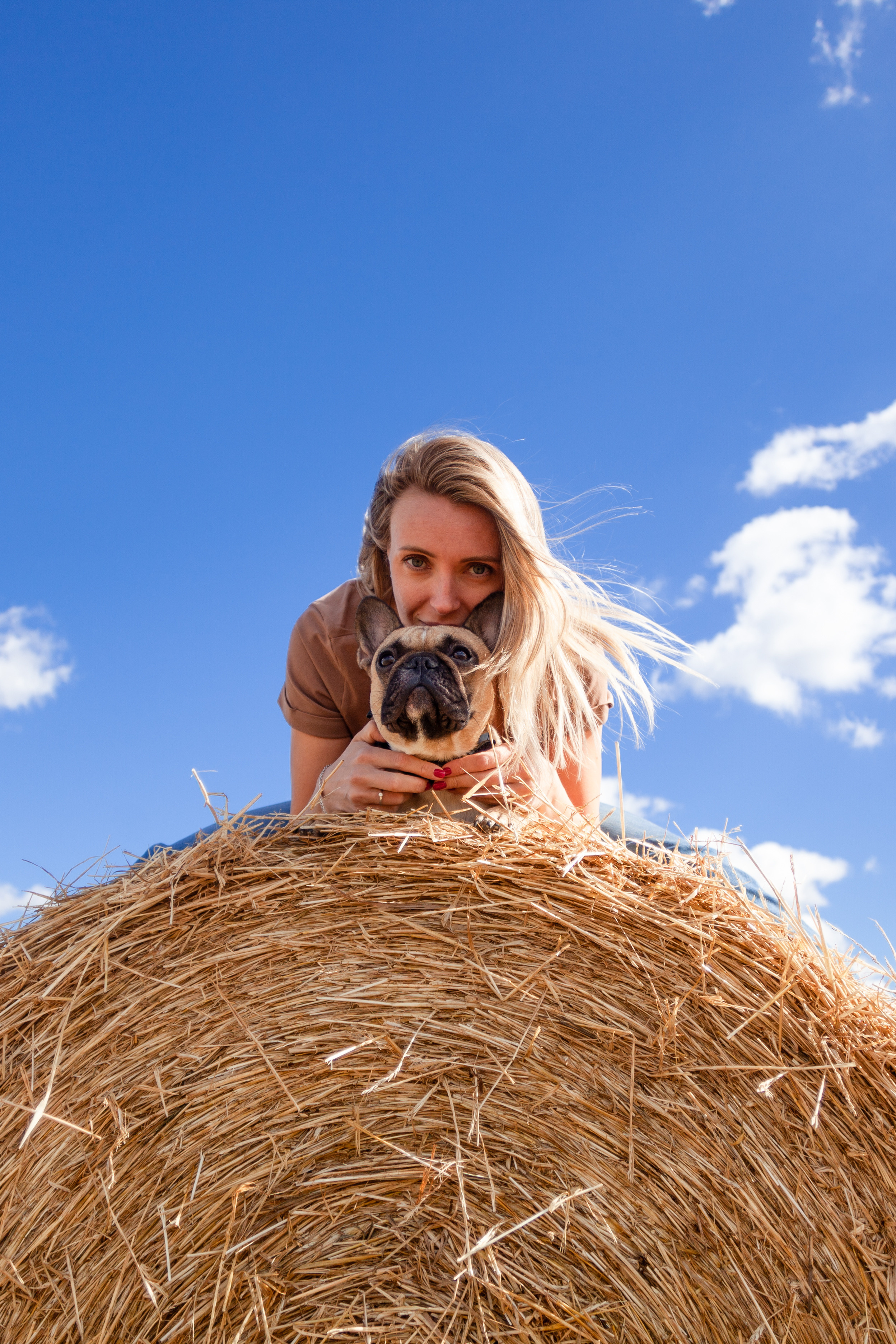 Коломна, стога и подсолнухи. Фотограф-анималист Татьяна Степанова