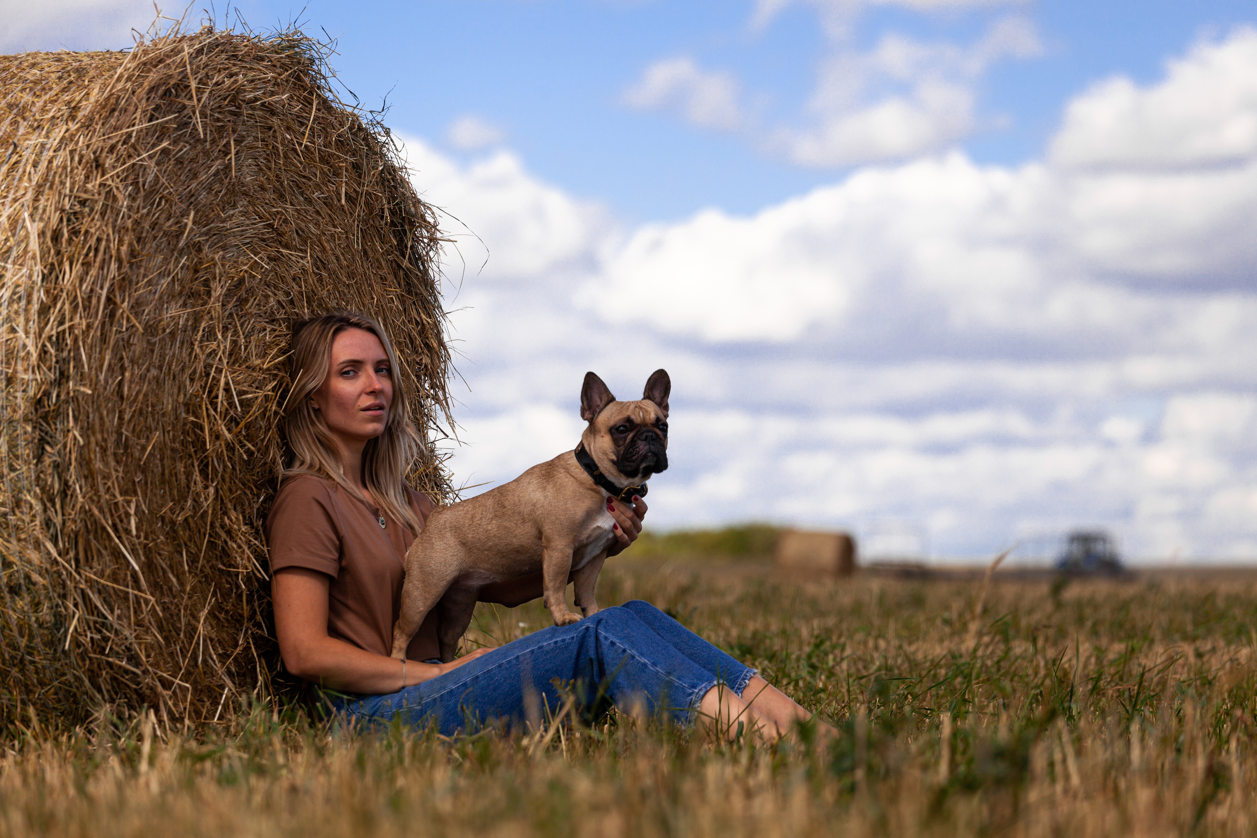 Коломна, стога и подсолнухи. Фотограф-анималист Татьяна Степанова