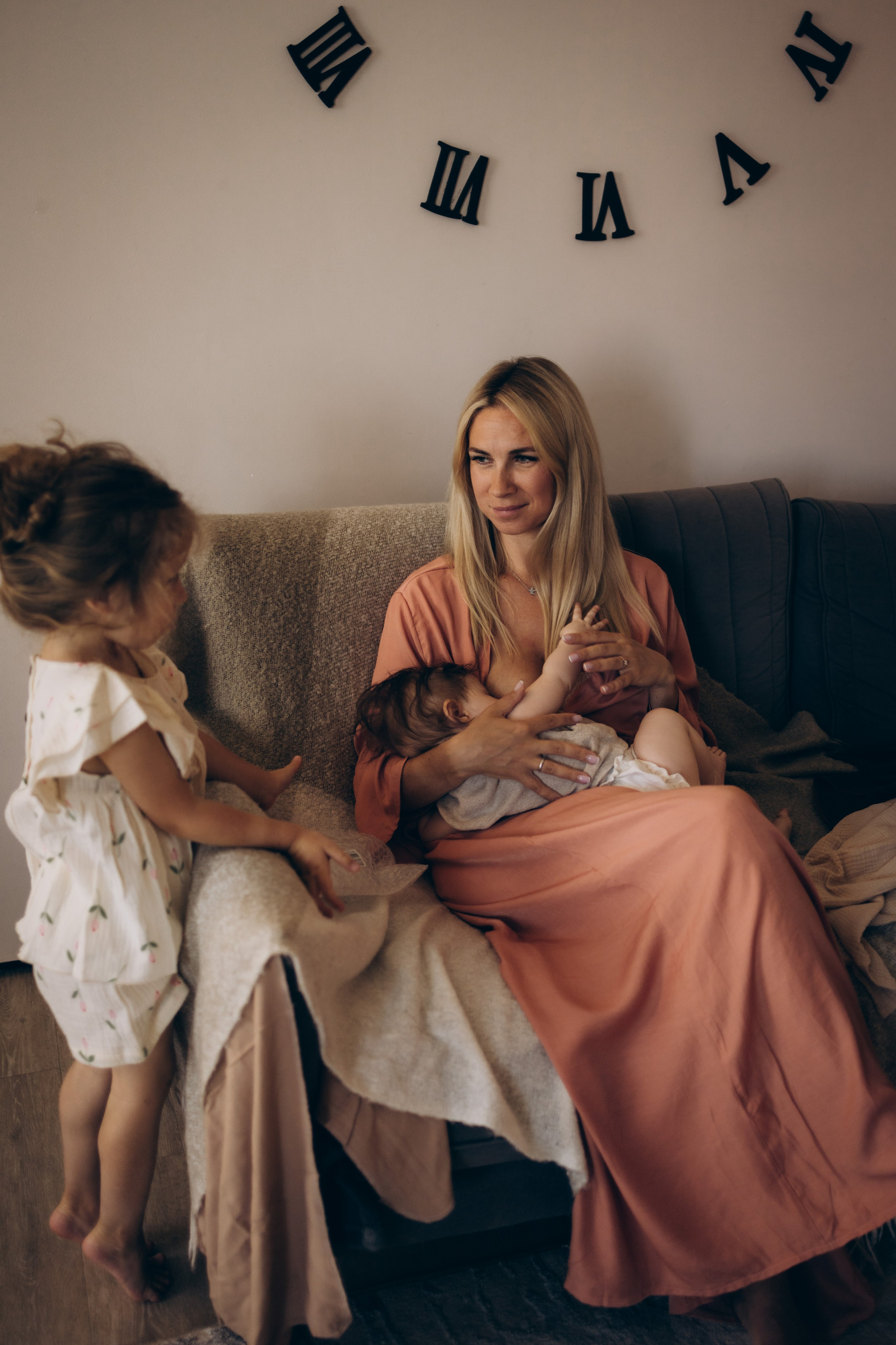 Домашняя уютная семейная фотосессия. Семейный и детский фотограф в Санкт-Петербурге Павлова Елена