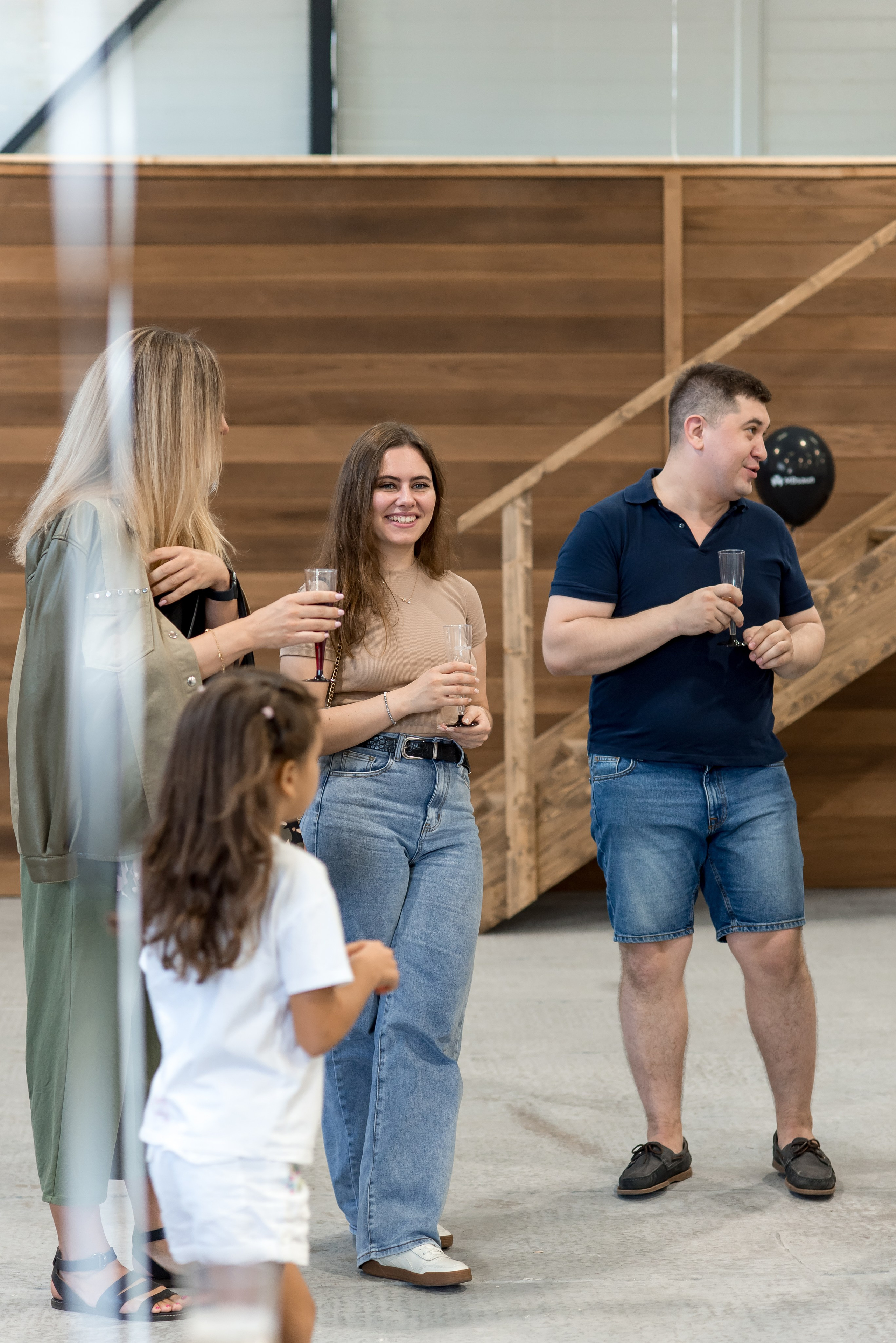 Открытие цеха и корпоратив MBsaun. Анастасия Петрович фотограф, фотокорреспондент в Москве и Санкт-Петербурге. Фотосъёмка репортажа, мероприятия, корпоративная съёмка, контент