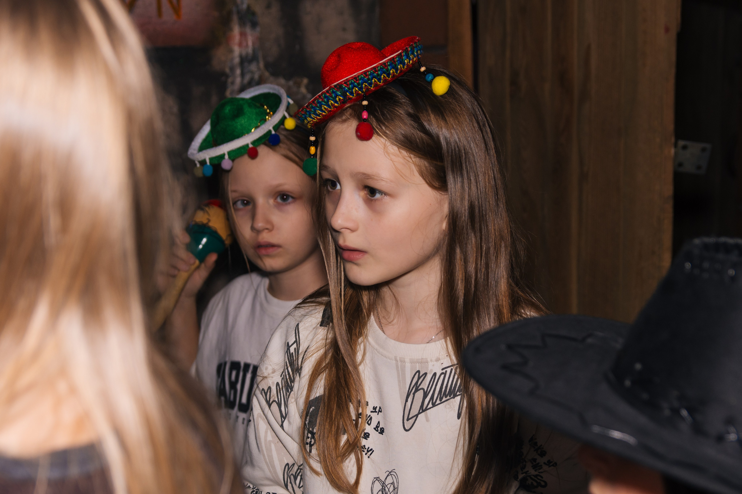 Квесты и праздники в Нелогике. Фотограф в Москве. Индивидуальные и парные съёмки, мероприятия, промо-съёмки для артистов