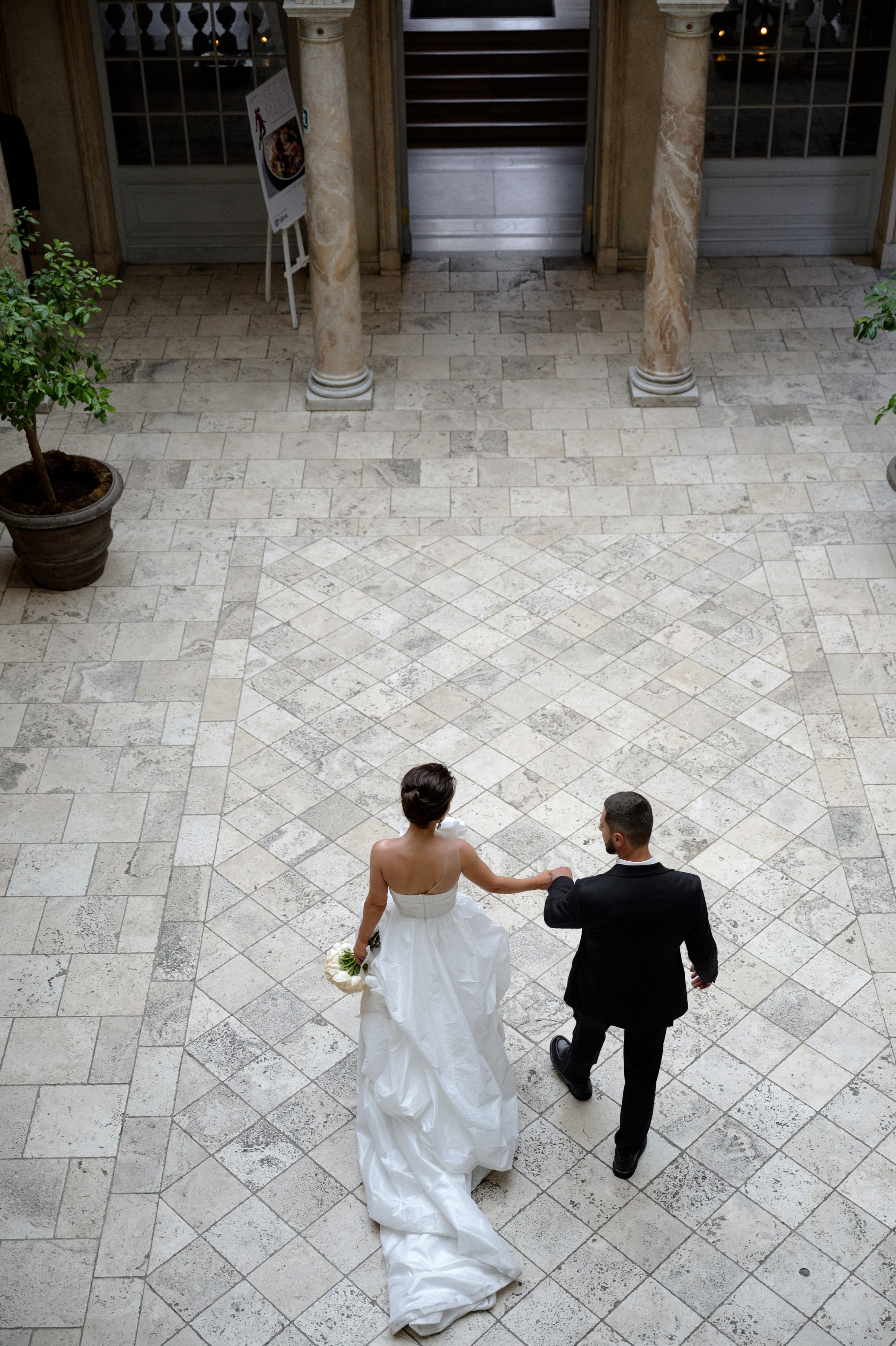 23.08.2024. RETOUCH-HOUSE