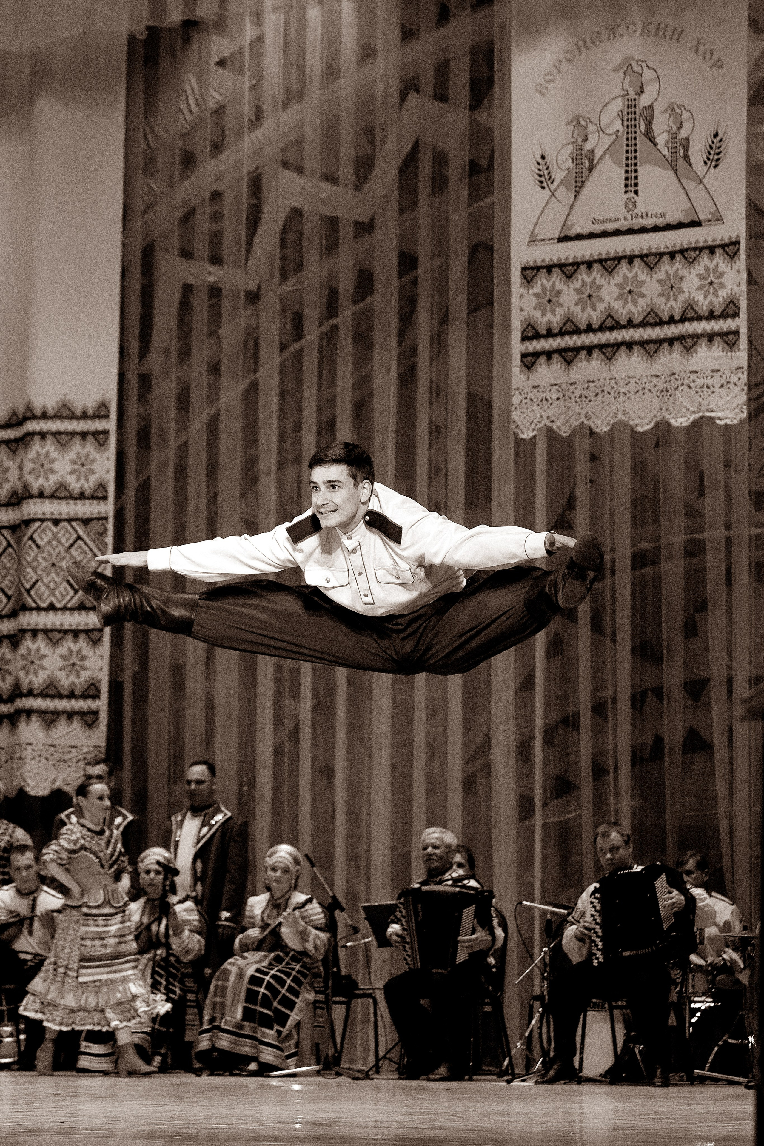 Государственный академический Воронежский русский народный хор имени К. И. Массалитинова