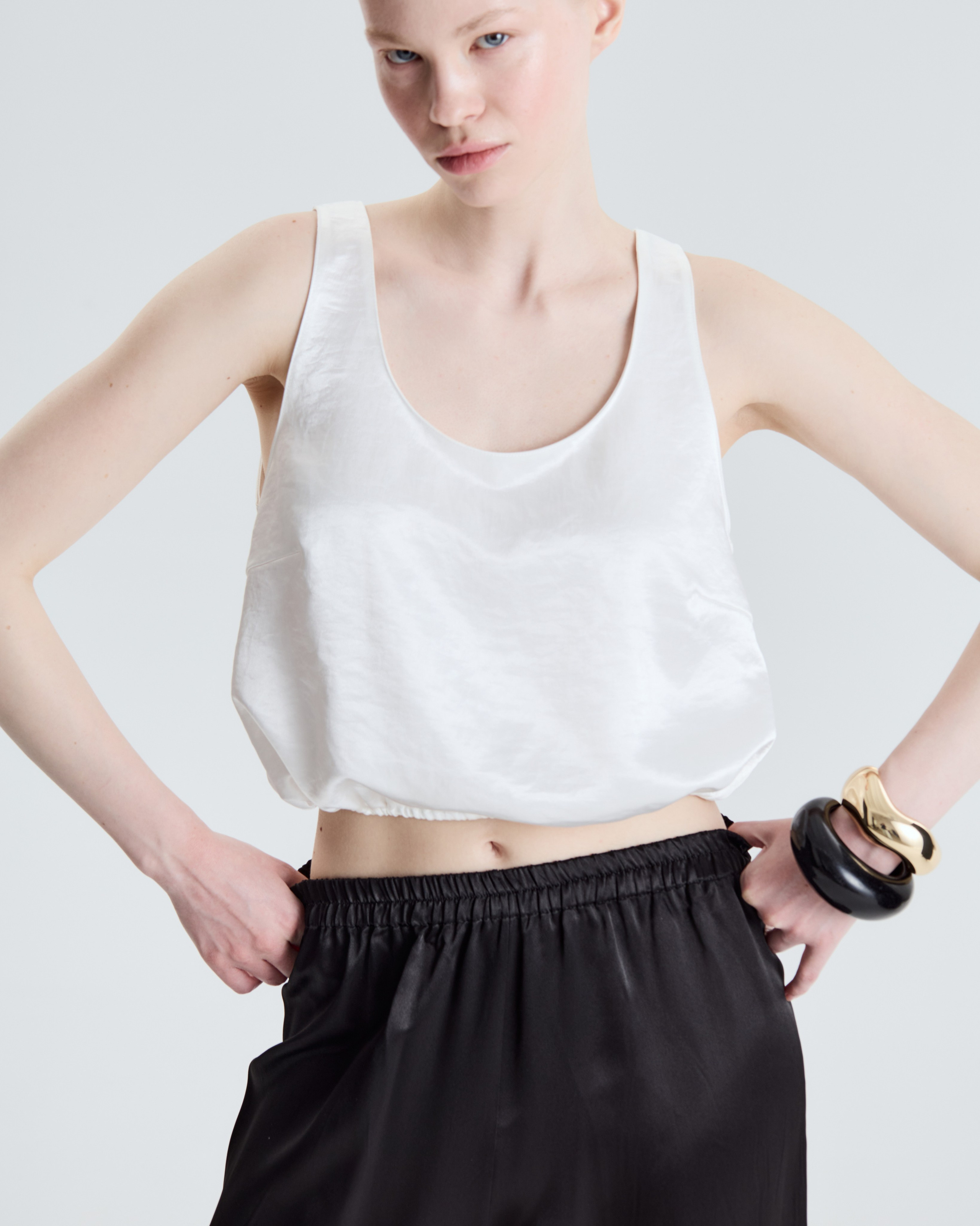 Room513. Фотограф и видеограф для брендов в Москве