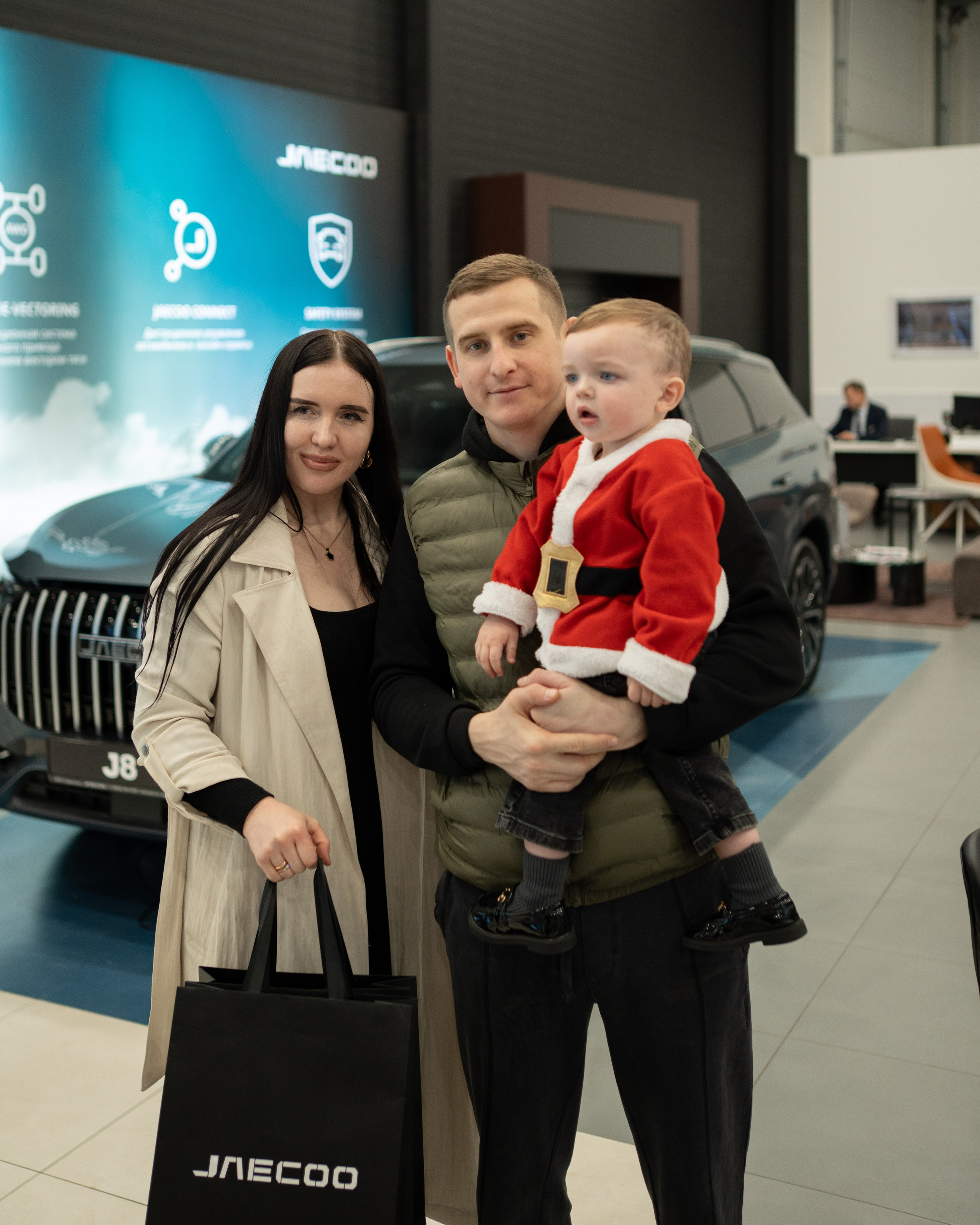 Репортаж с предновогоднего праздника в салоне OMODA. Фотограф, видеограф Пятигорск, Ставрополь, Ессентуки, Petlyakovs_photo