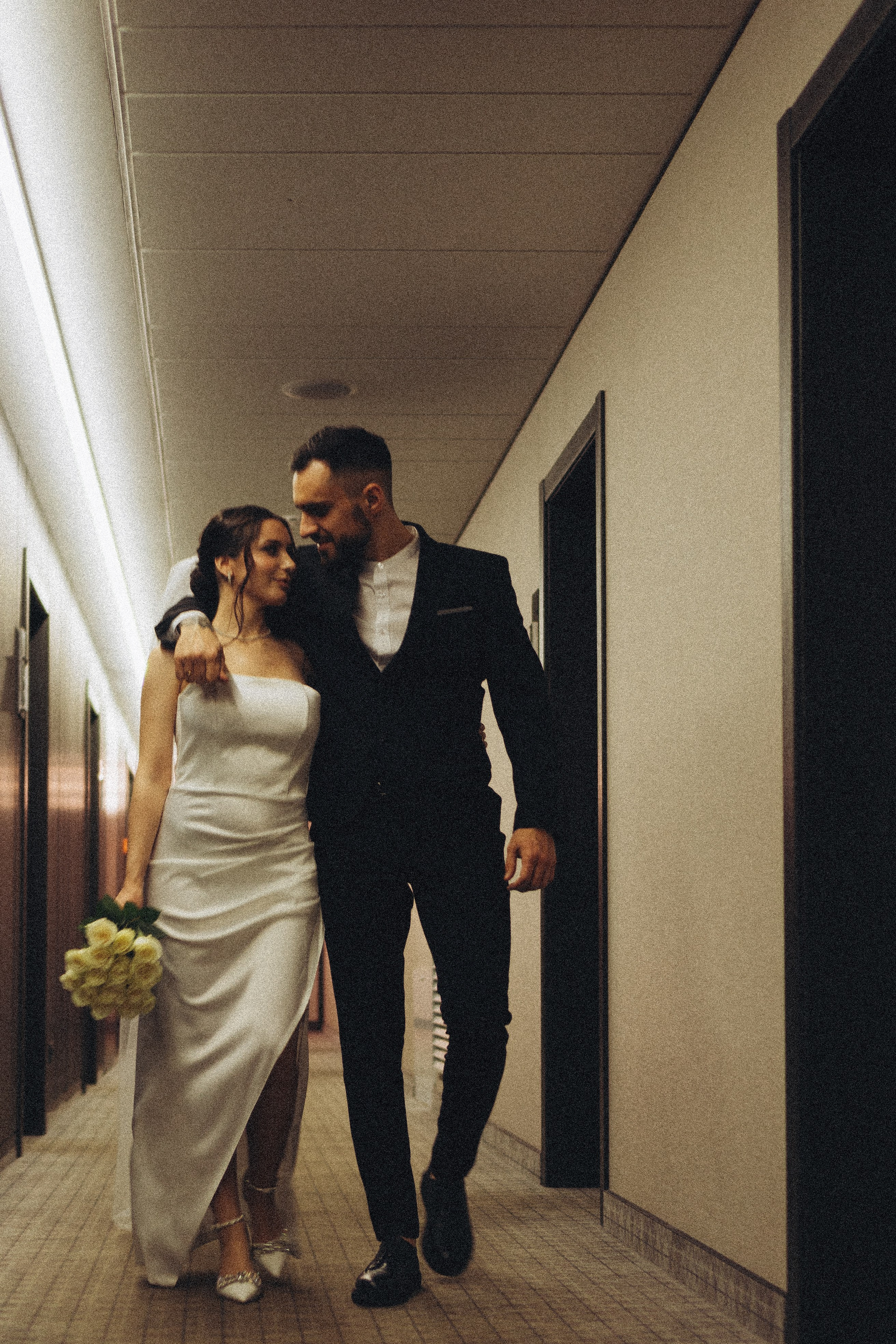 СВАДЕБНАЯ СЬЕМКА СБОРОВ ЖЕНИХА И НЕВЕСТЫ В ОТЕЛЕ И ТАКЖЕ ФОТОСЕССИИЯ В ОТЕЛЕЕ МЕГАПОЛИС БРЯНСК. Профессиональный фотограф, Санкт-Петербург — Виктория Богомолова