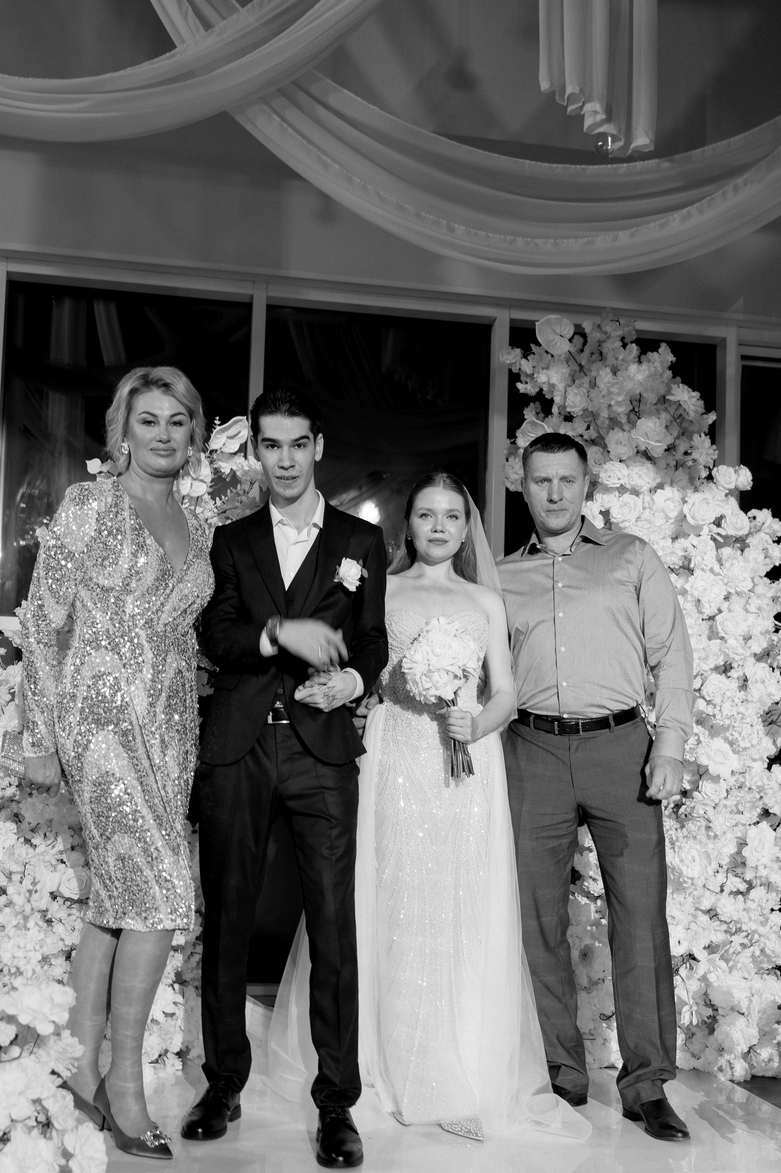 СВАДЕБНАЯ СЬЕМКА СБОРОВ В ОТЕЛЕ И ВЫЕЗД НА ЦЕРЕМОНИЮ (СНЯТО В СИБИРЕ В НИЖНЕВАРТОВСКЕ). Профессиональный фотограф, Санкт-Петербург — Виктория Богомолова