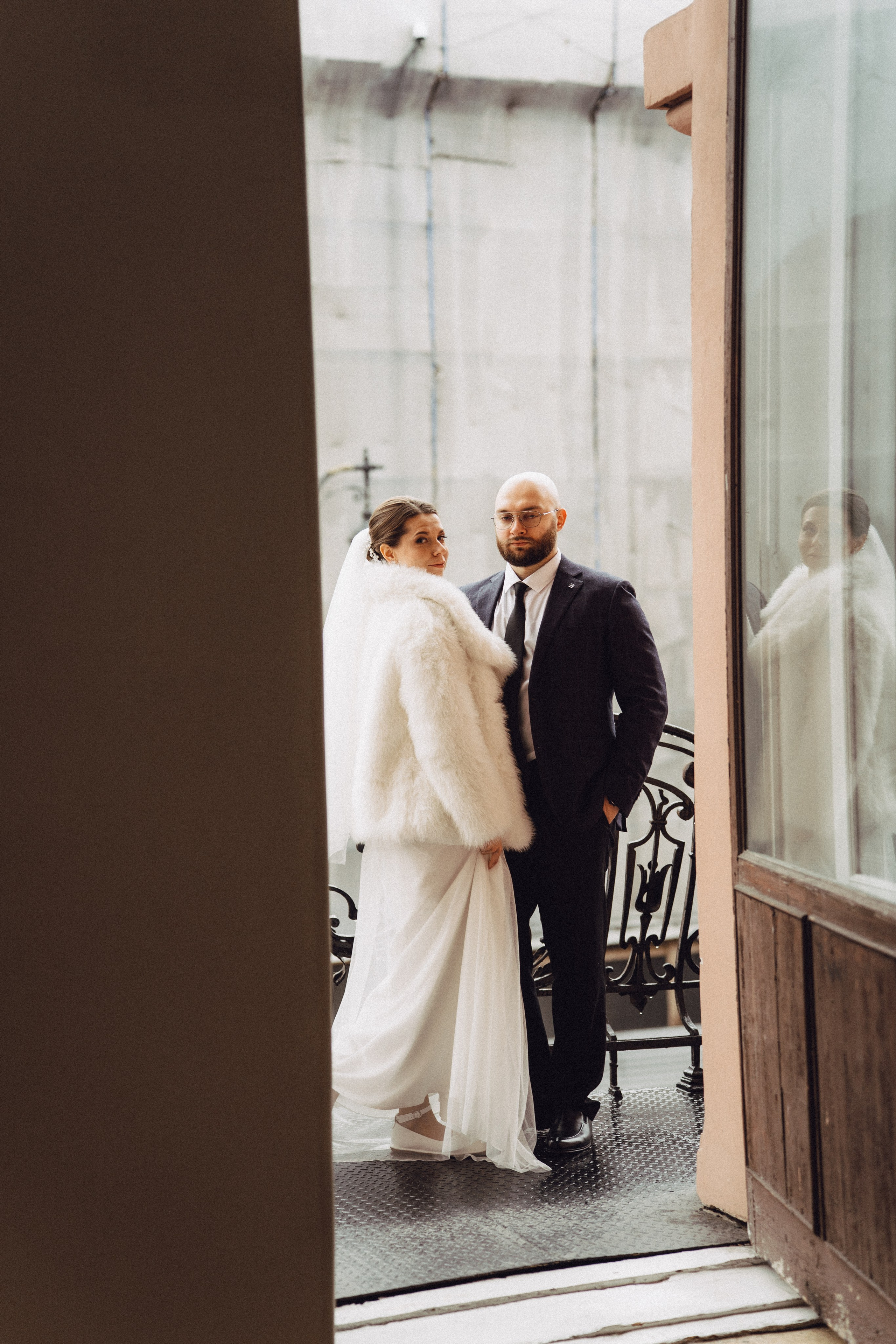 СВАДЕБНАЯ СЬЕМКА ВО ВТОРОМ ДВОРЦЕ (ДЕКАБРЬ) ТАКЖЕ СЬЕМКА В СТУДИИ НА ЧЕРНЫШЕВСКОЙ. Профессиональный фотограф, Санкт-Петербург — Виктория Богомолова