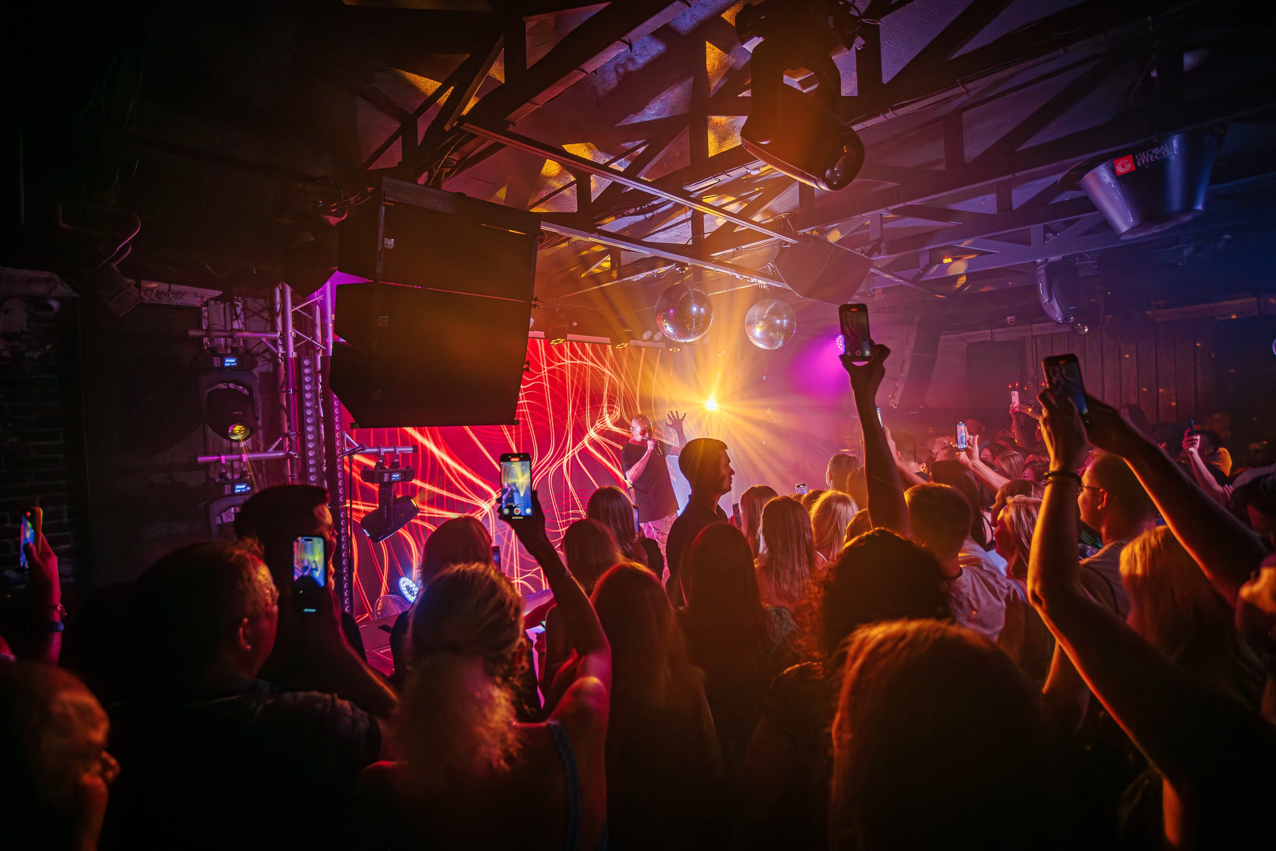 «Шура"_Чайка на пляже_Ялта_18.07.2025 г. Аминов Руслан | Фотограф