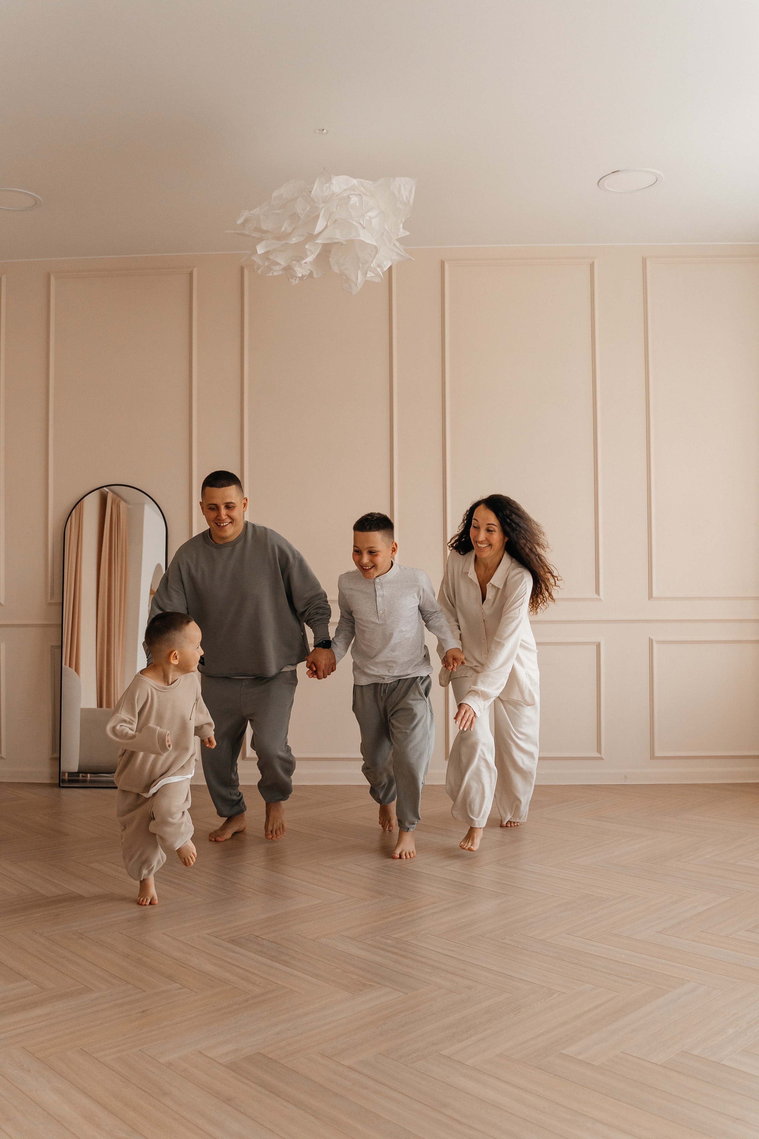 Илья, Вера, Сёма и Дима. Волик Мария