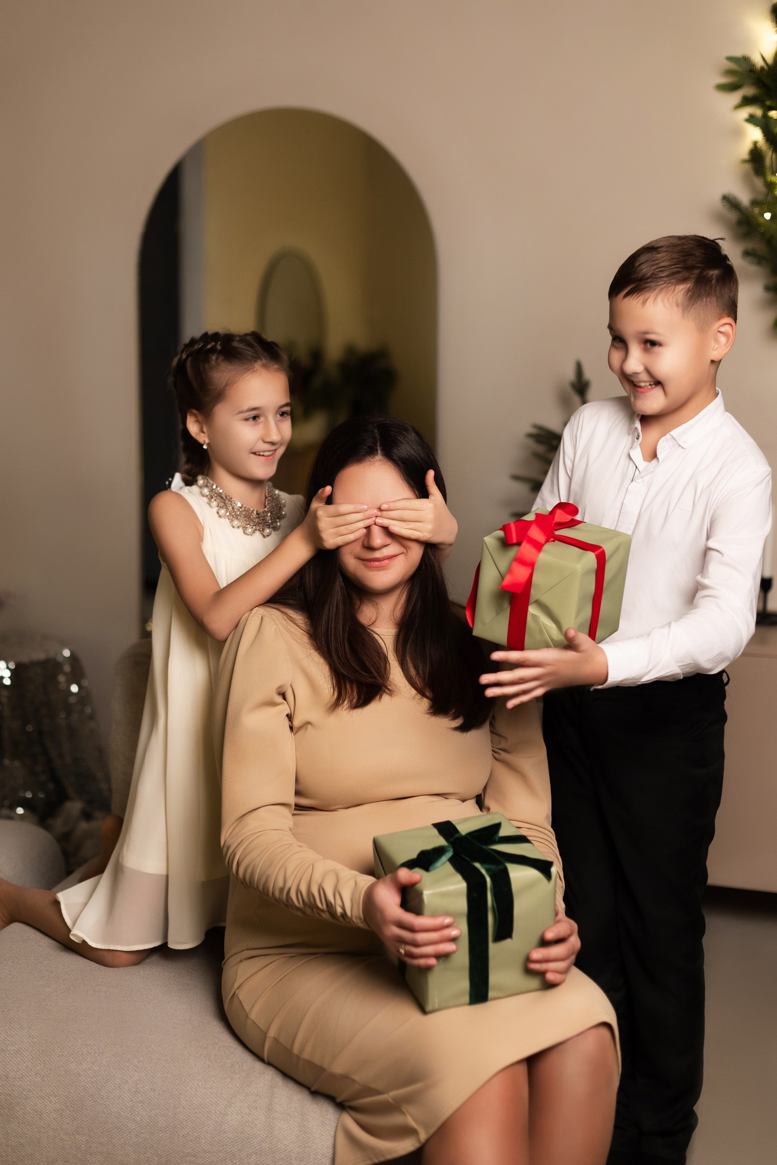 Ирина, Юрий, Влад и Милана. Фотограф ВИКА МЕДУЗА