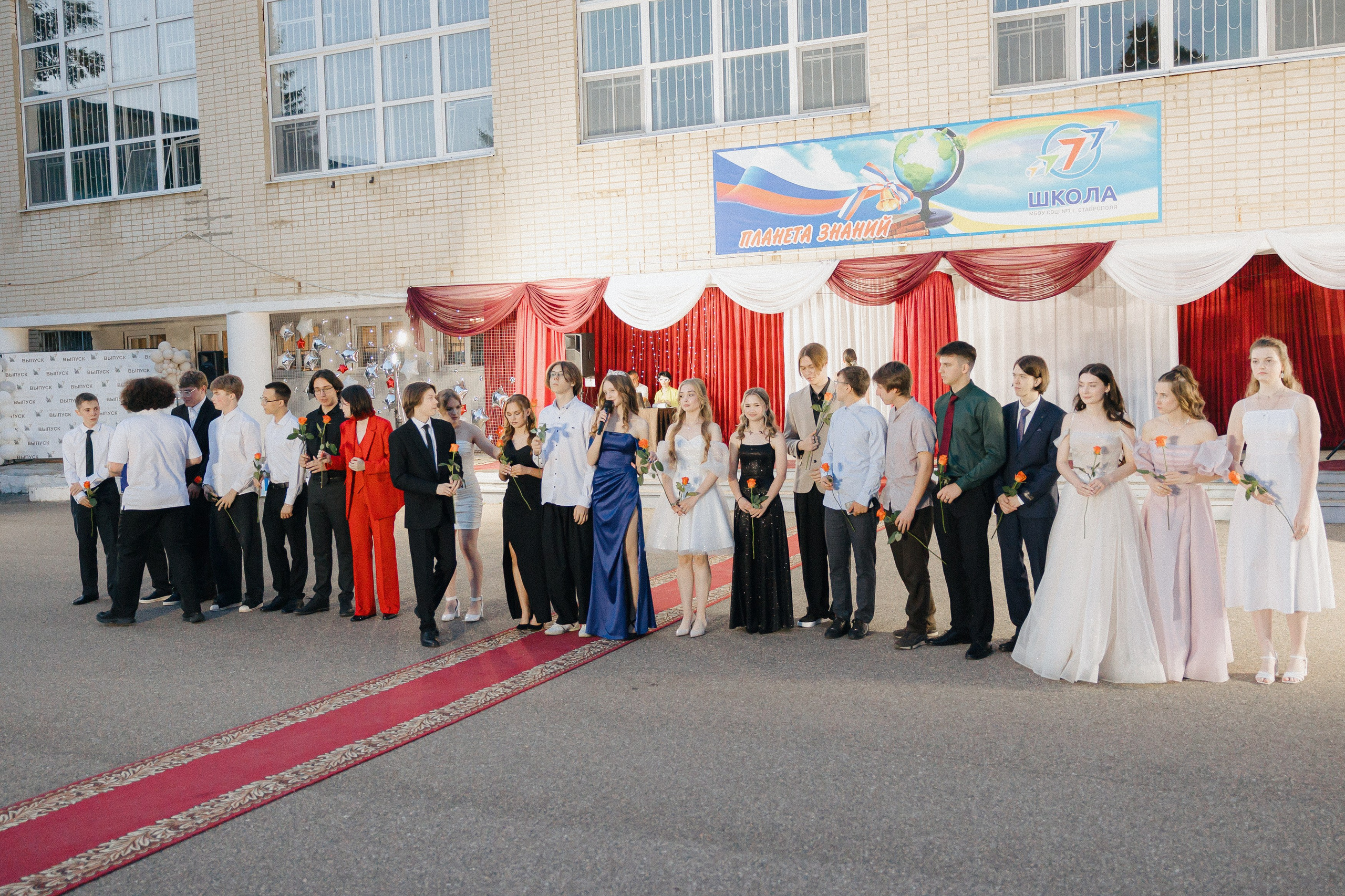 Вручение аттестатов. Свадебный фотограф Роман Еремеев