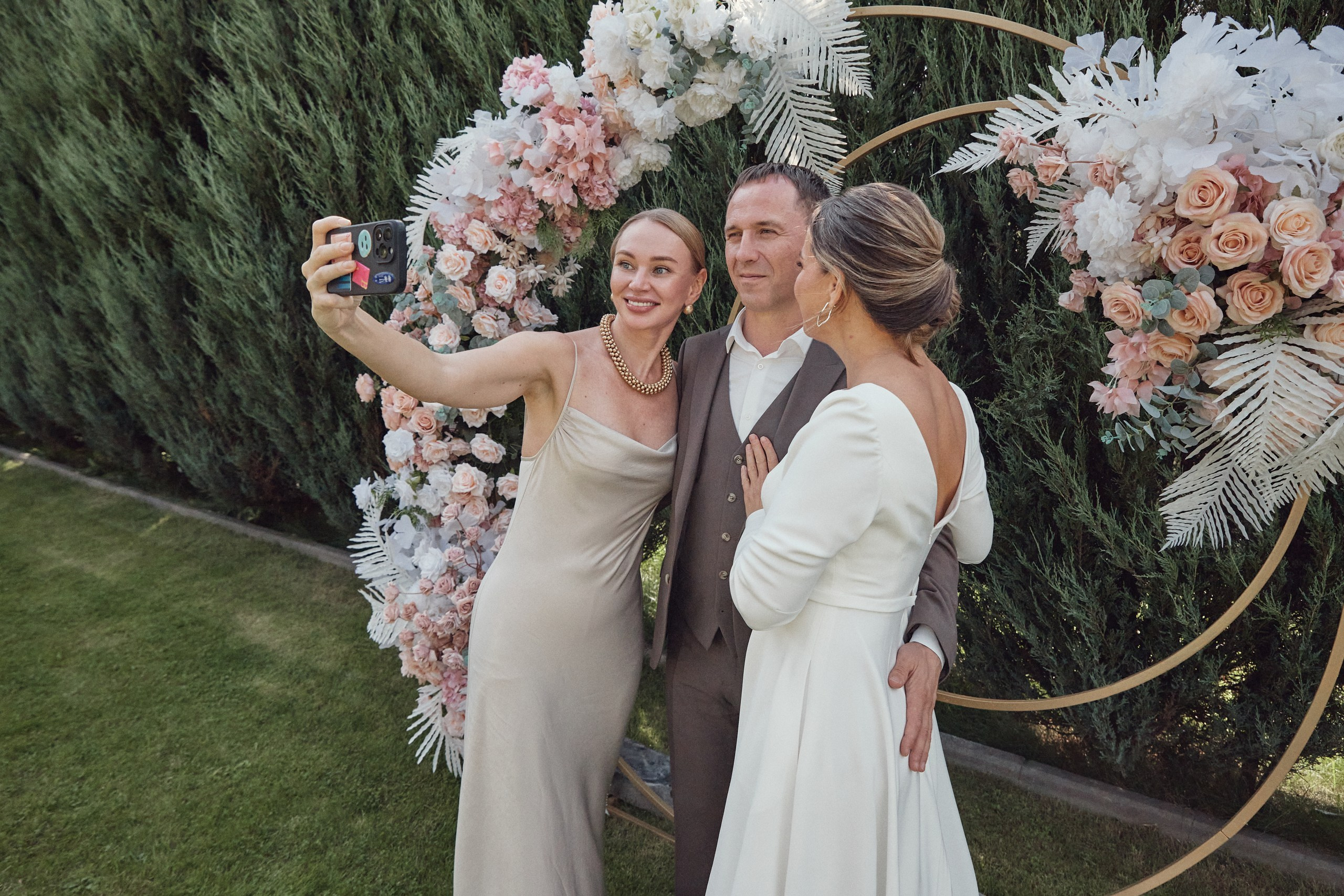 Счастье здесь. Свадебный фотограф Антон Артюшин. Работаю в Нижнем Новгороде и Москве