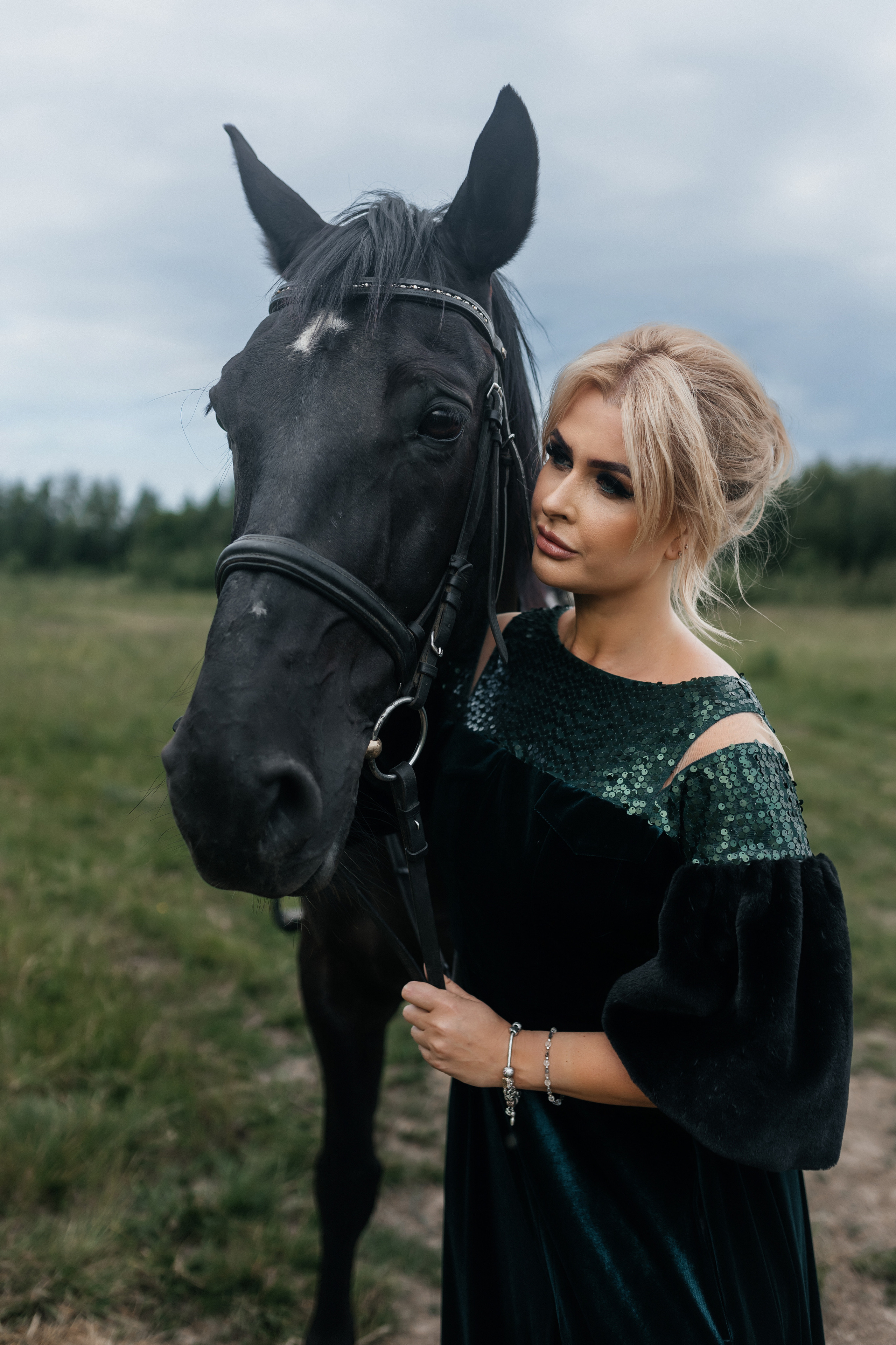 Анна, съёмка с конем. Фотограф Наталия Федосова, г. Москва. TG и Instagram @nataliya_raw