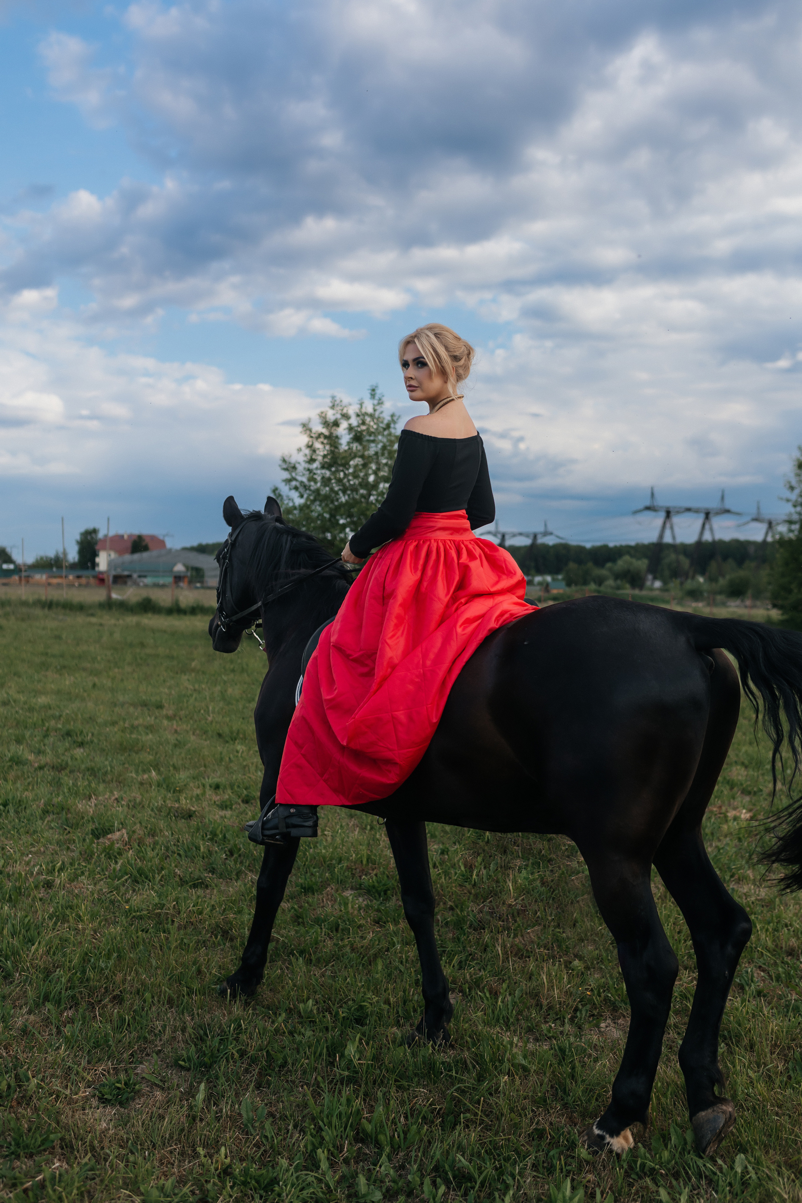 Анна, съёмка с конем. Фотограф Наталия Федосова, г. Москва. TG и Instagram @nataliya_raw