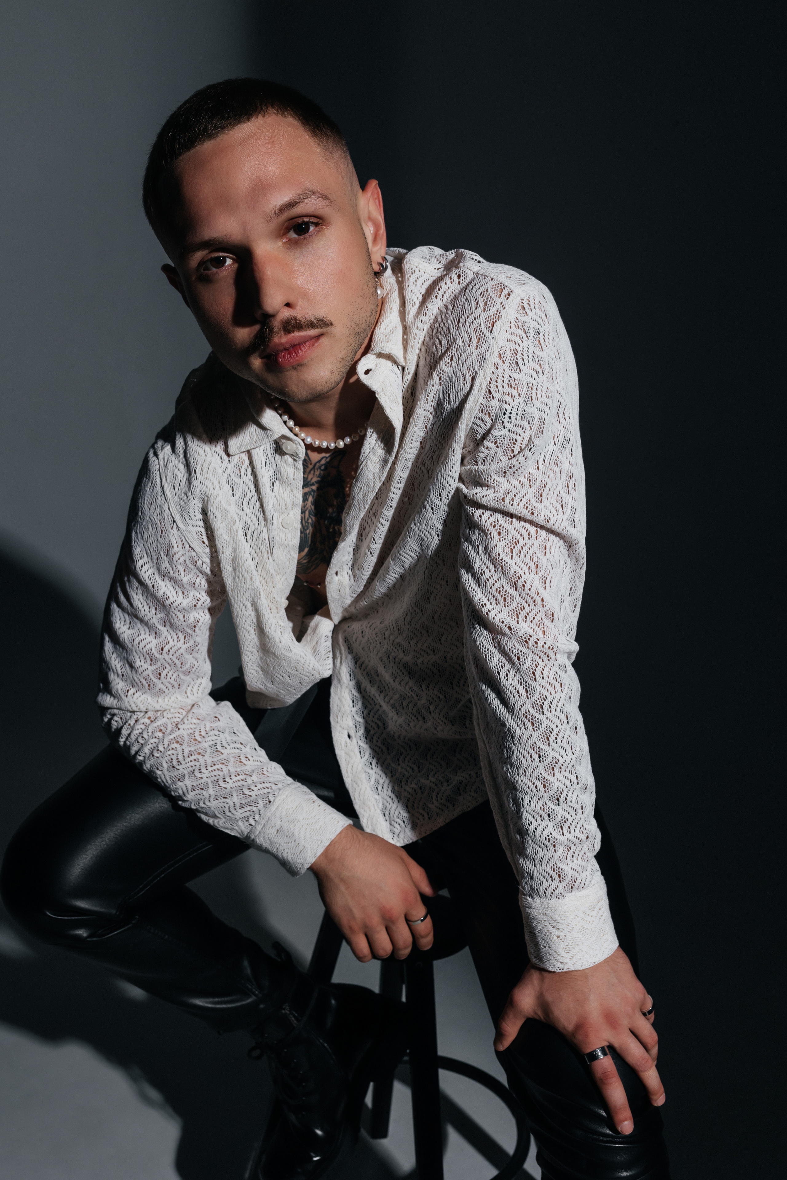 Артемий, съёмка в студии. Фотограф Наталия Федосова, г. Москва. TG и Instagram @nataliya_raw