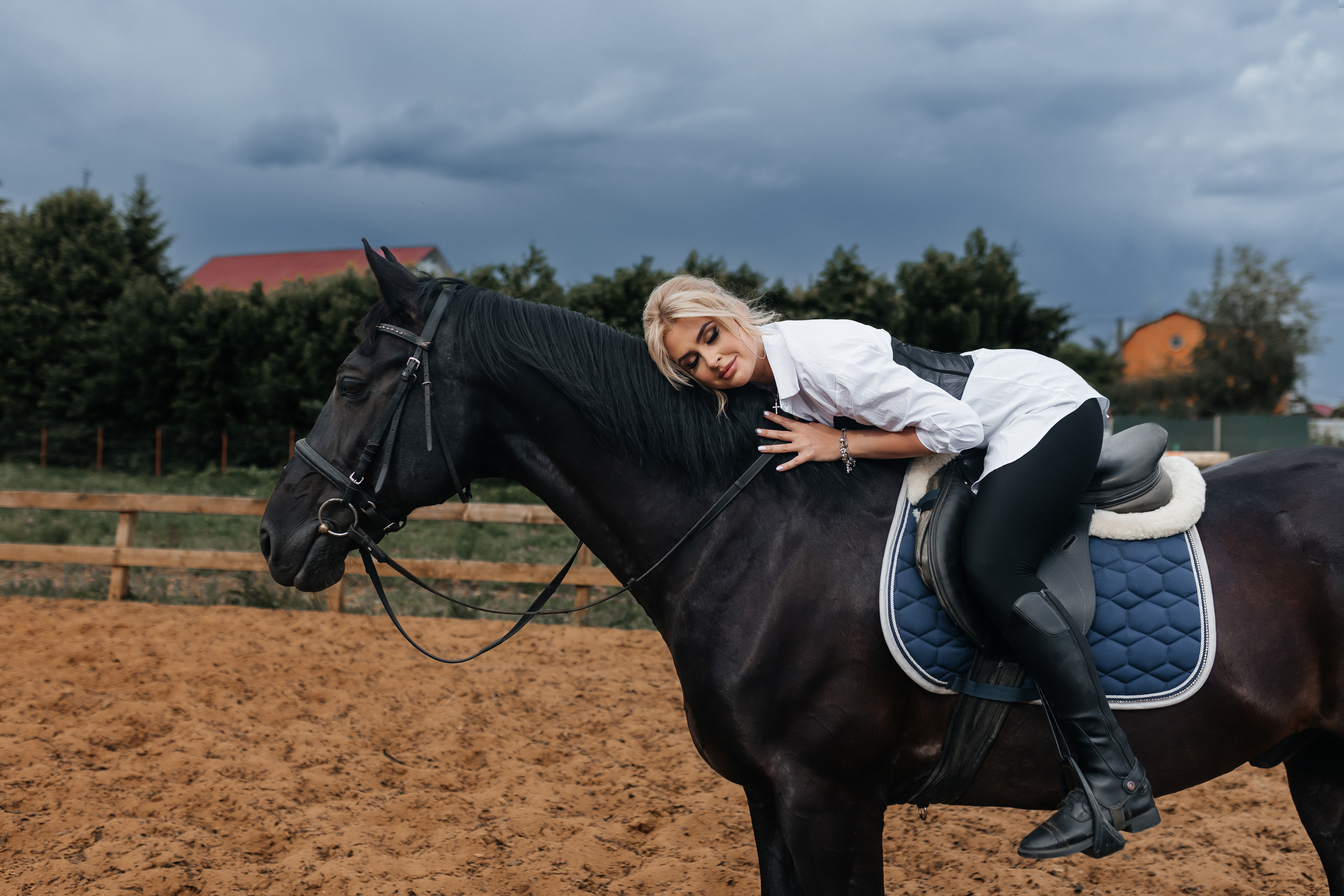 Анна, съёмка с конем. Фотограф Наталия Федосова, г. Москва. TG и Instagram @nataliya_raw