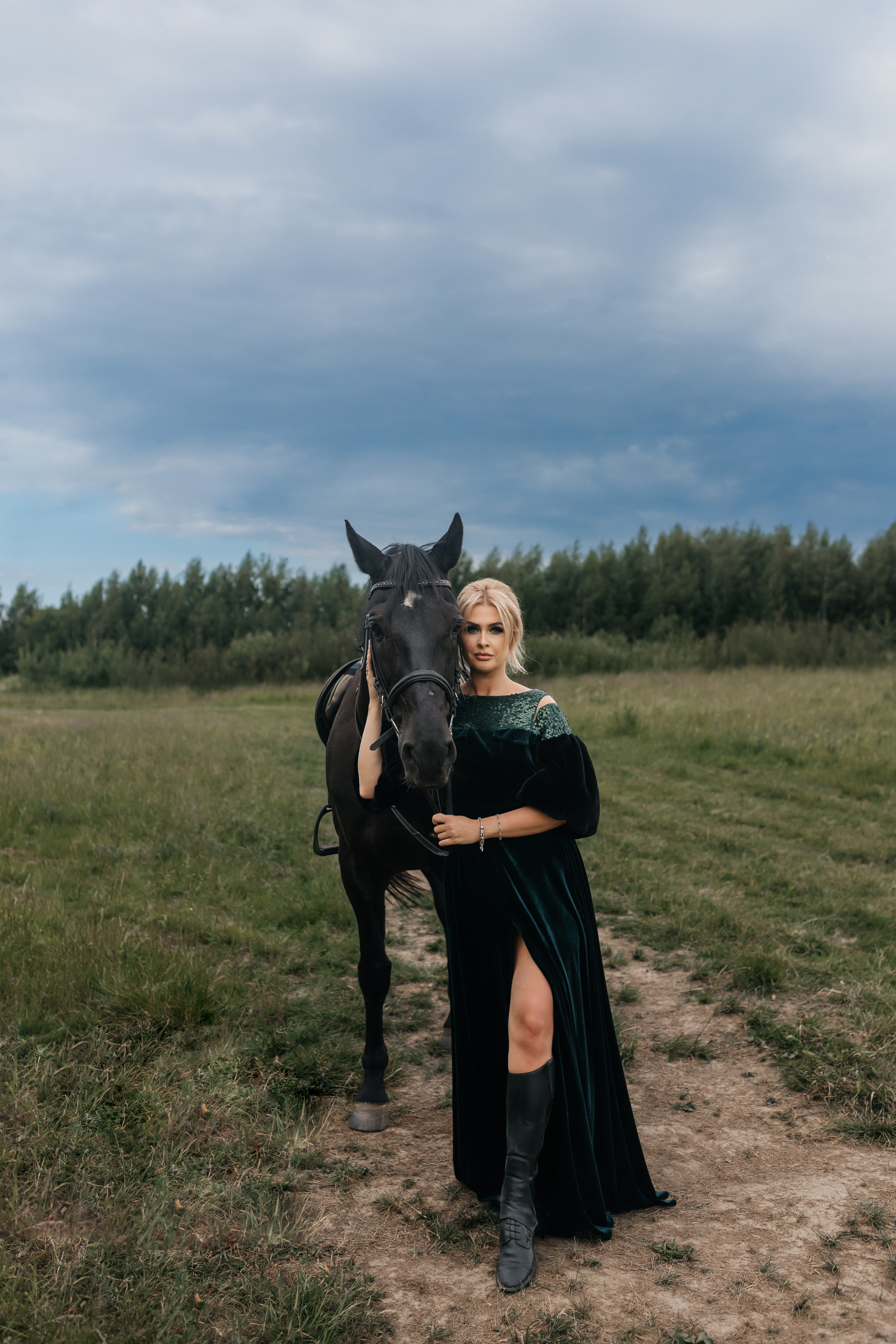 Анна, съёмка с конем. Фотограф Наталия Федосова, г. Москва. TG и Instagram @nataliya_raw