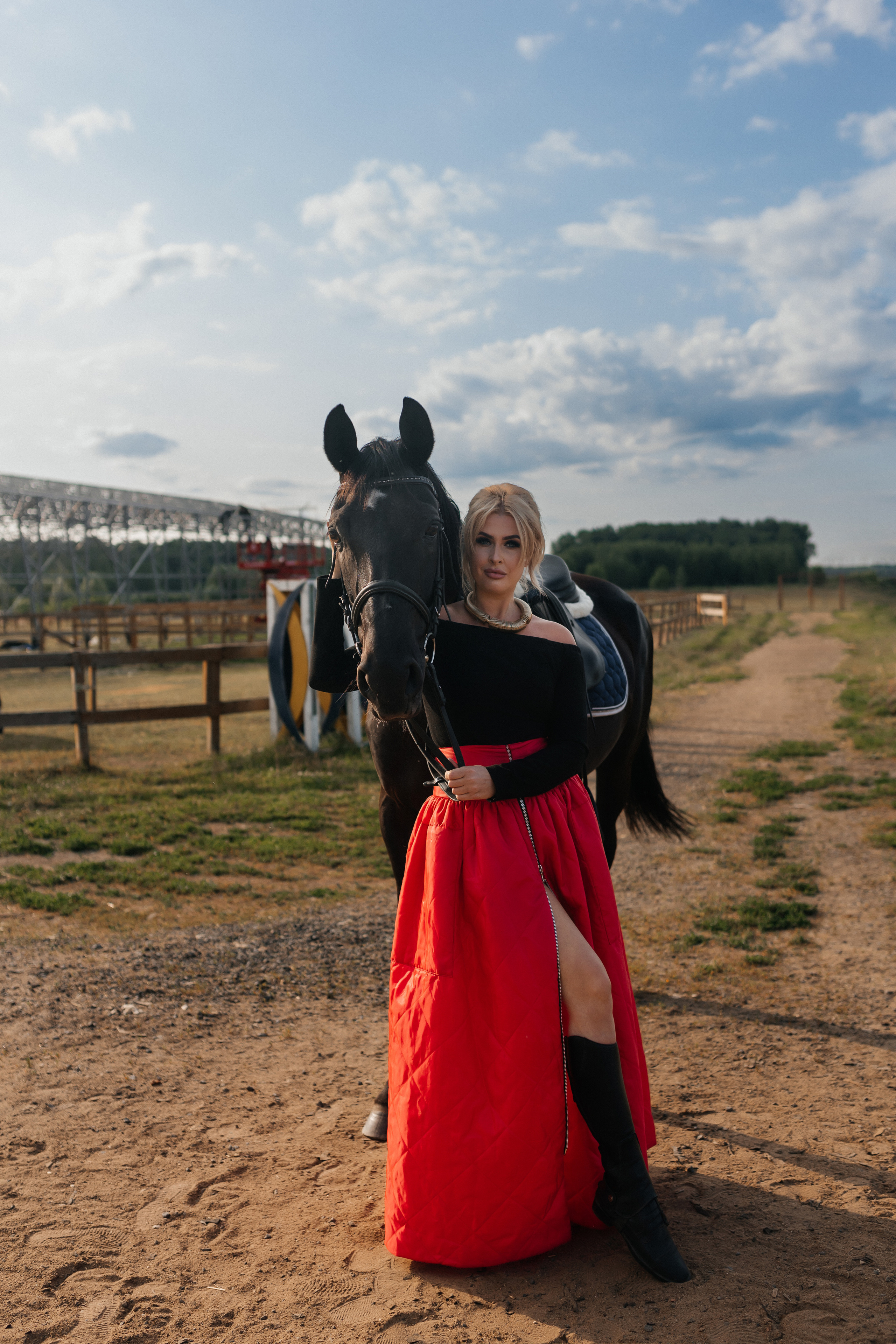 Анна, съёмка с конем. Фотограф Наталия Федосова, г. Москва. TG и Instagram @nataliya_raw