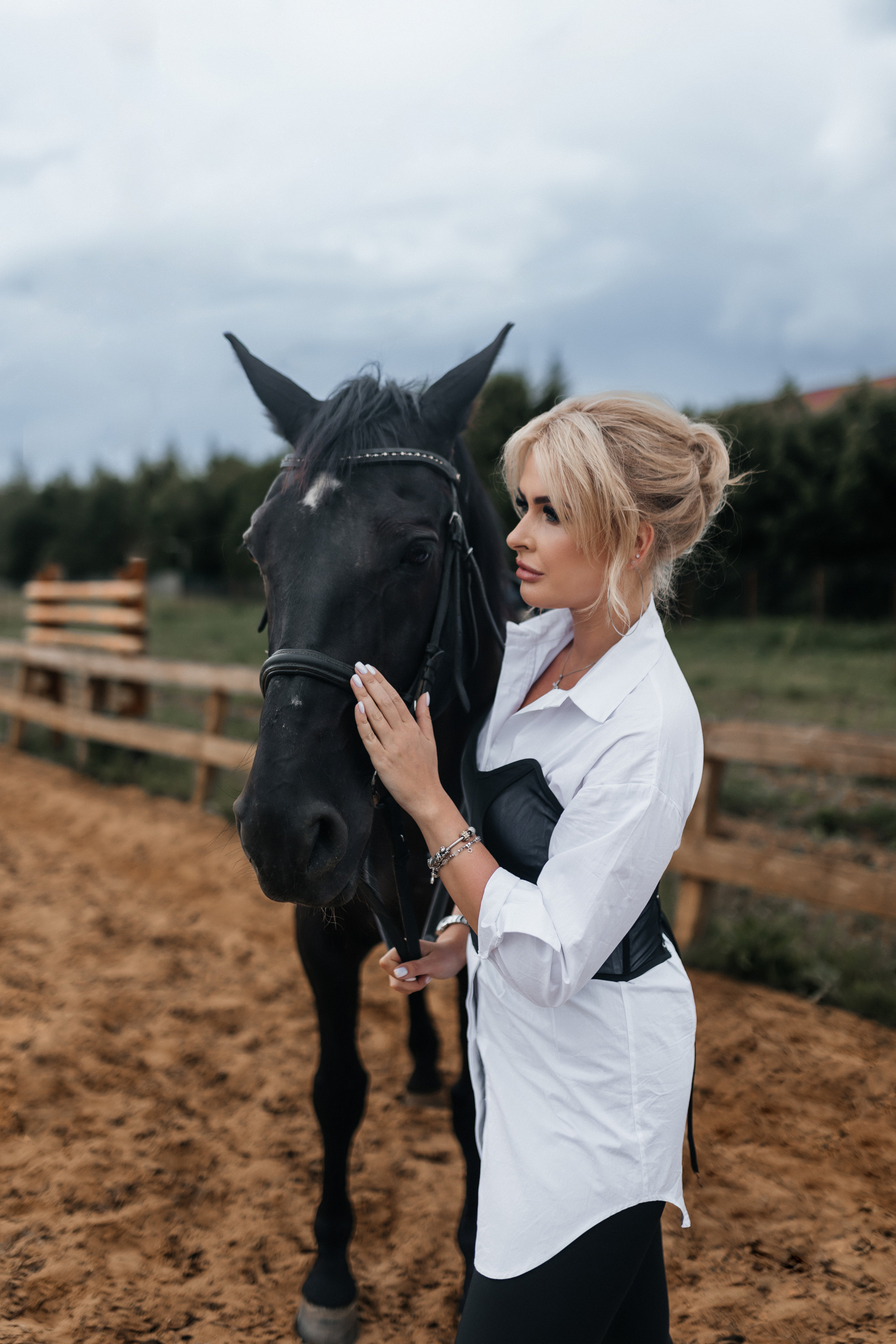 Анна, съёмка с конем. Фотограф Наталия Федосова, г. Москва. TG и Instagram @nataliya_raw