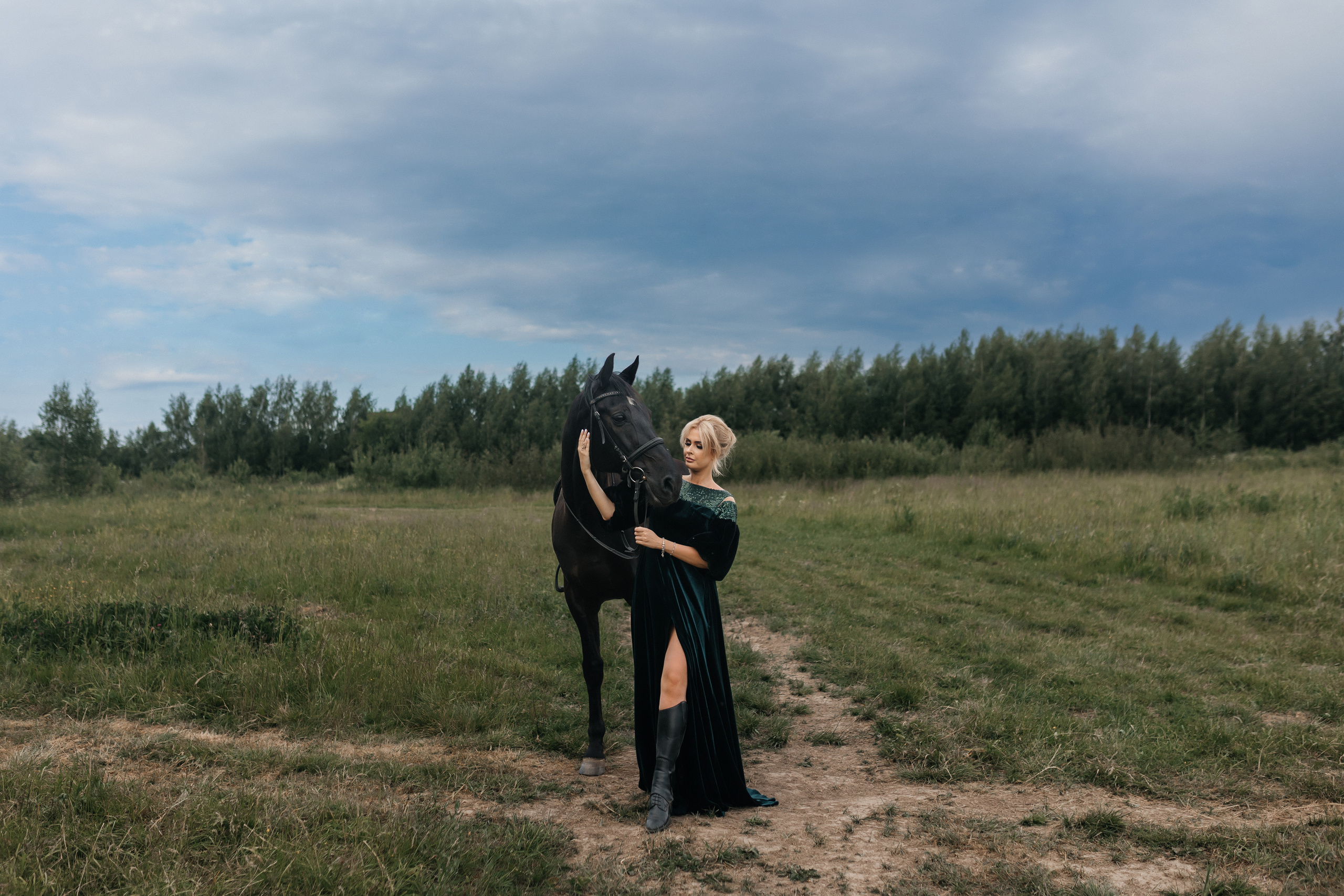 Анна, съёмка с конем. Фотограф Наталия Федосова, г. Москва. TG и Instagram @nataliya_raw