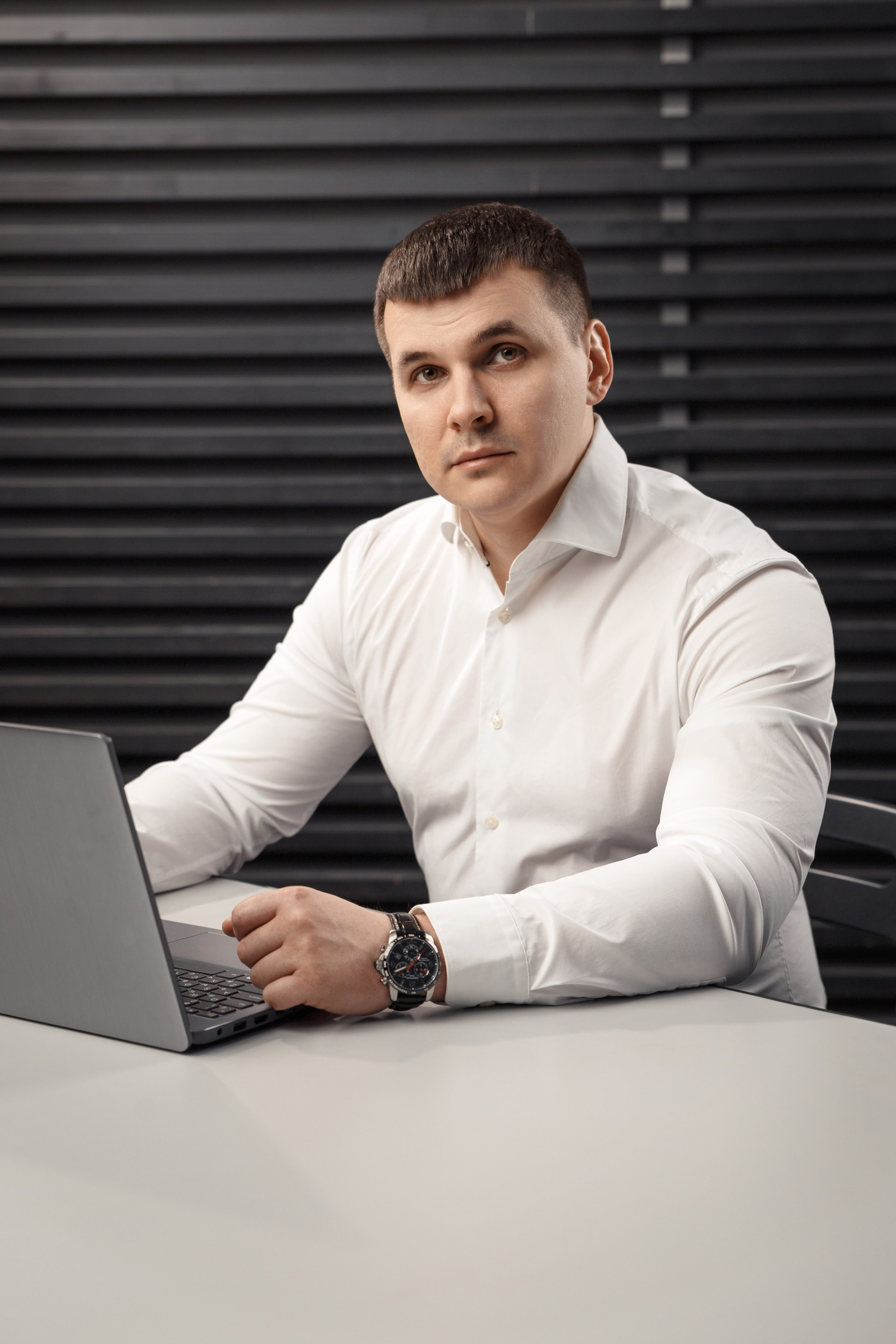 Мужской деловой портрет. Фотограф в Ростове Александр Градов — заказать услуги фотографа