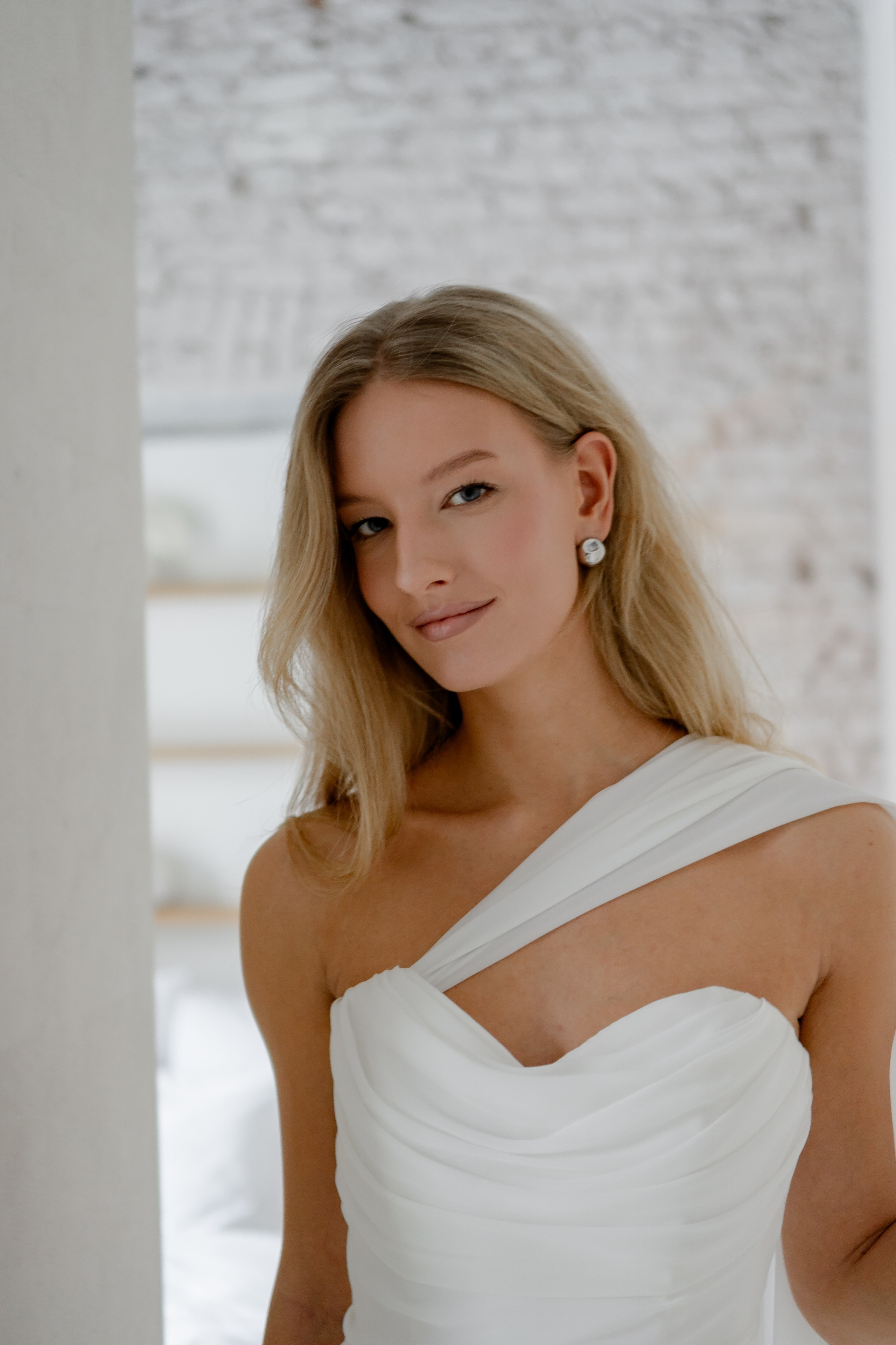 ЭЛЕГАНТНАЯ СВАДБЕНАЯ СЬЕМКА ЖЕНИХА И НЕВЕСТЫ В ДОРОГОМ ОТЕЛЕ САНКТ-ПЕТЕРБУРГА. Профессиональный фотограф, Санкт-Петербург — Виктория Богомолова