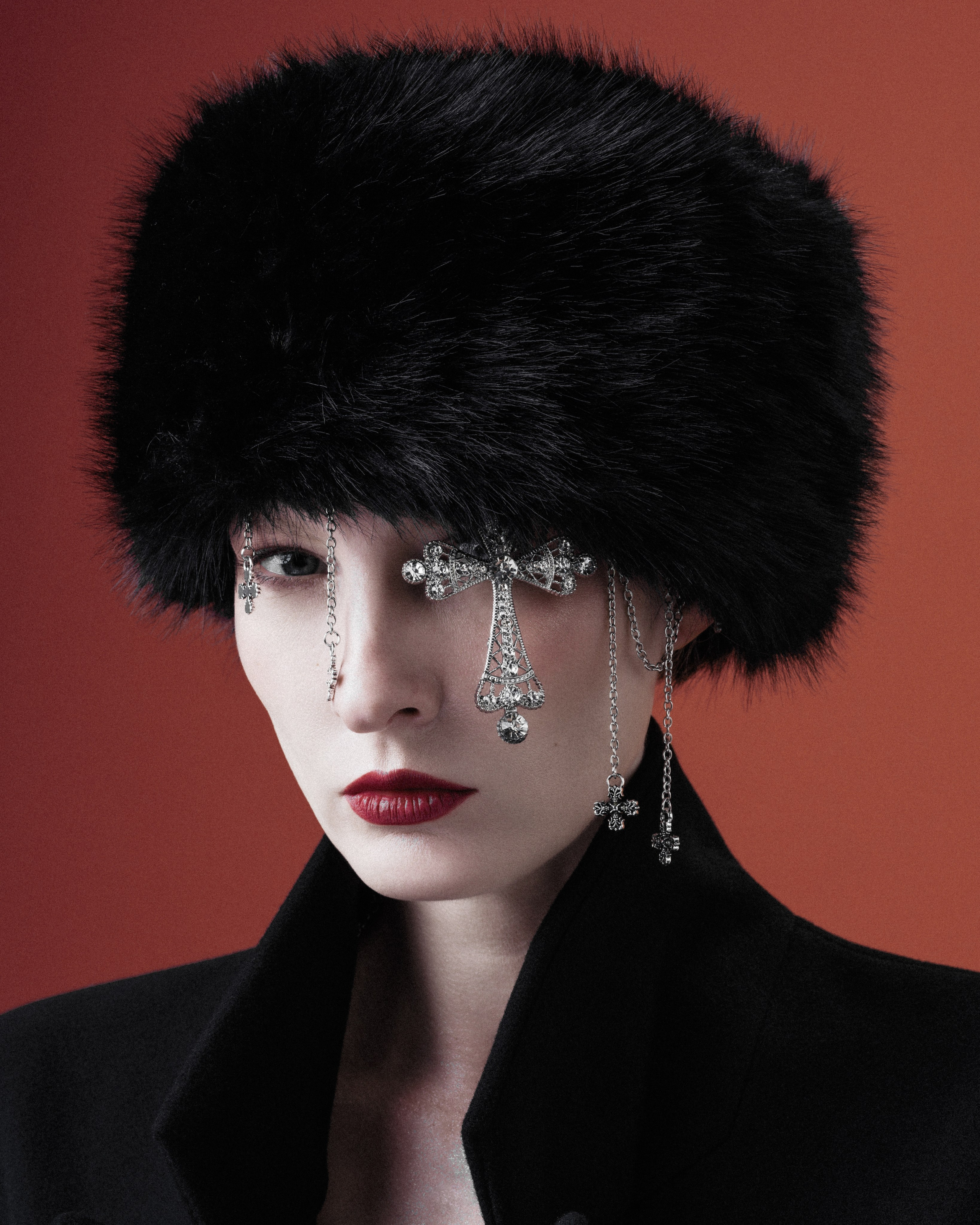 Рекламный кампейн. ЦУМ. Шапки. АРХИ STYLE