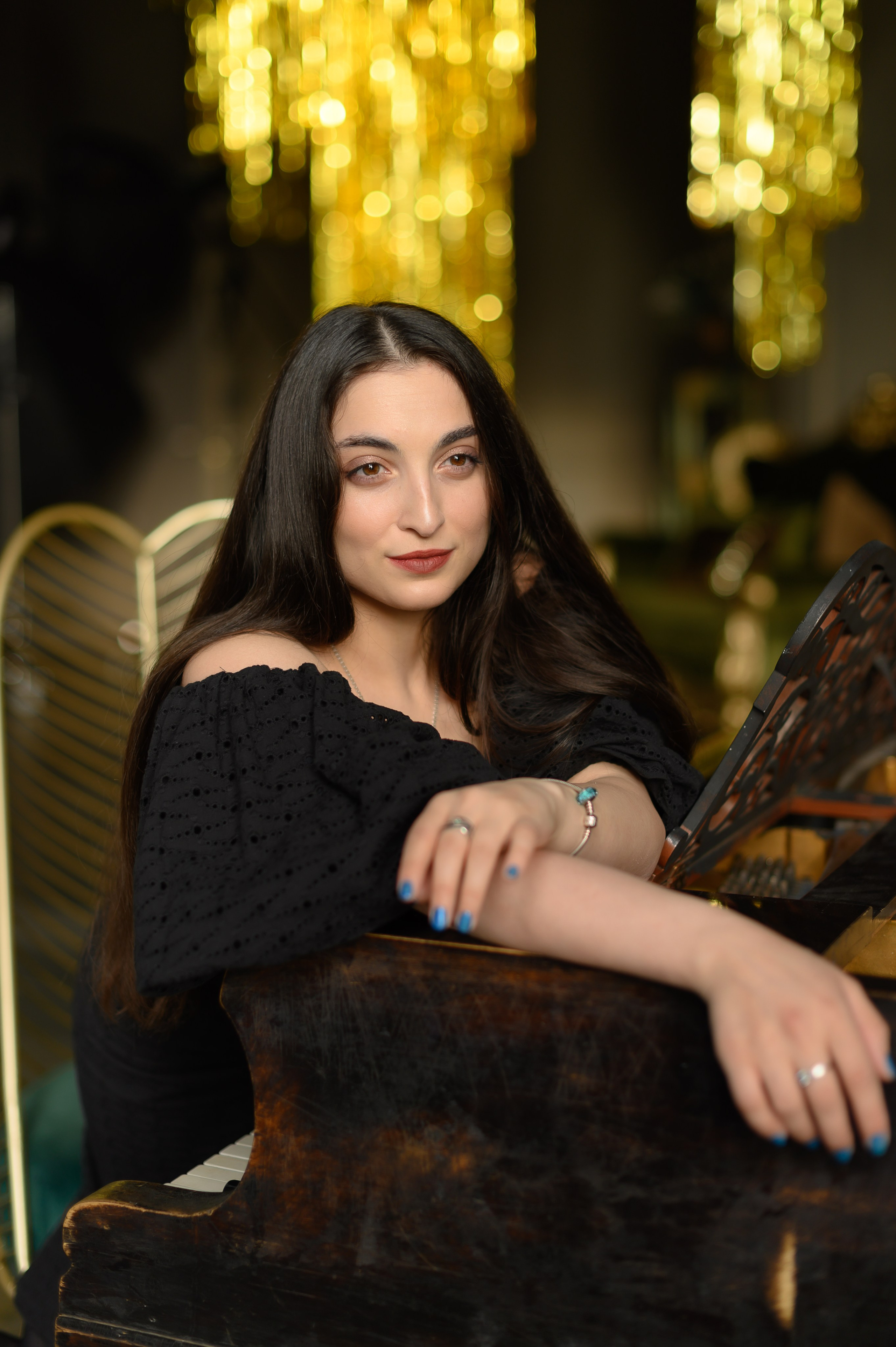 Индивидуальная фотосессия в студии для Аллы