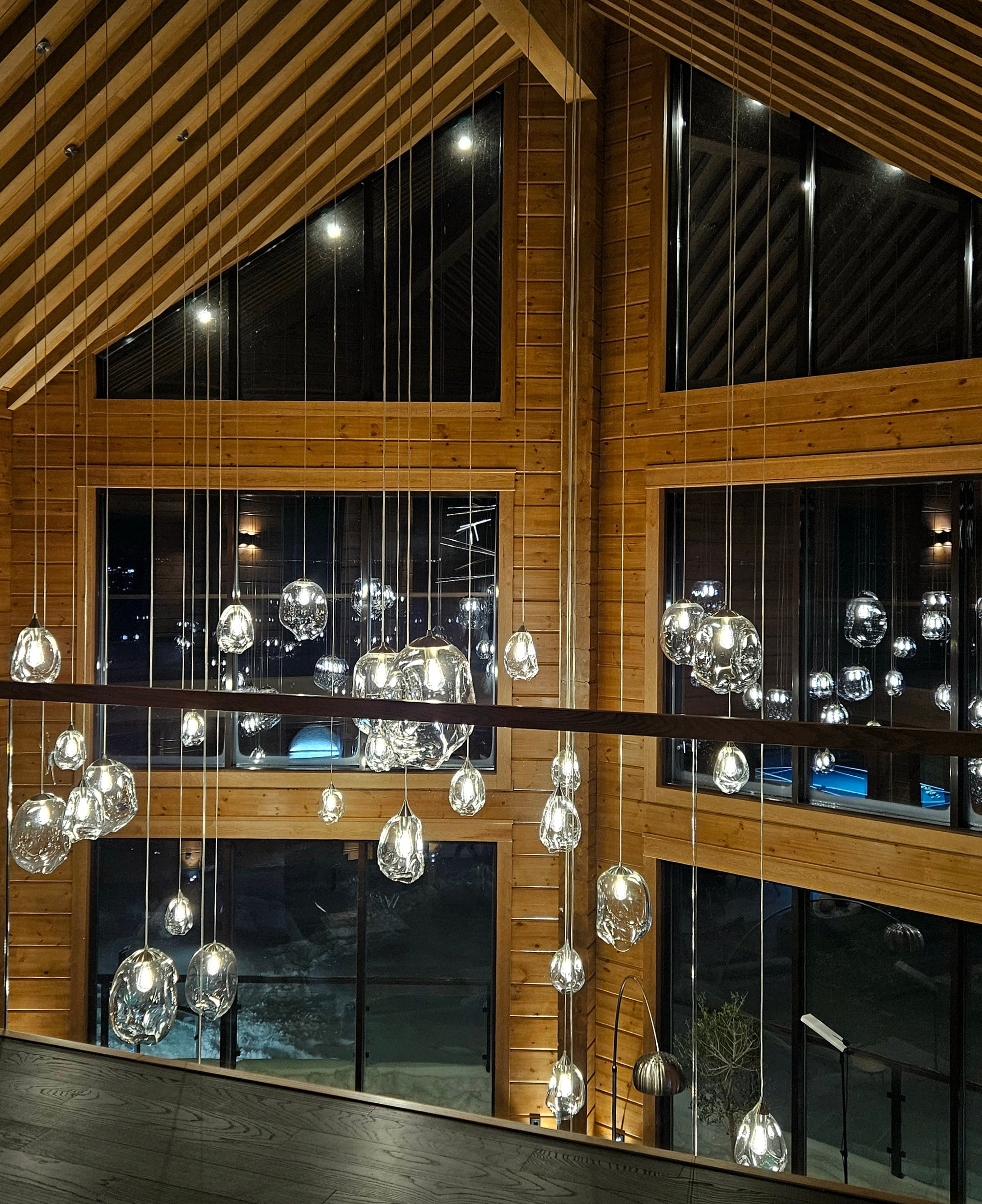 Освещение для дома. Студия интерьерных решений SUNHOUSE. Натяжные потолки, шторы, текстиль