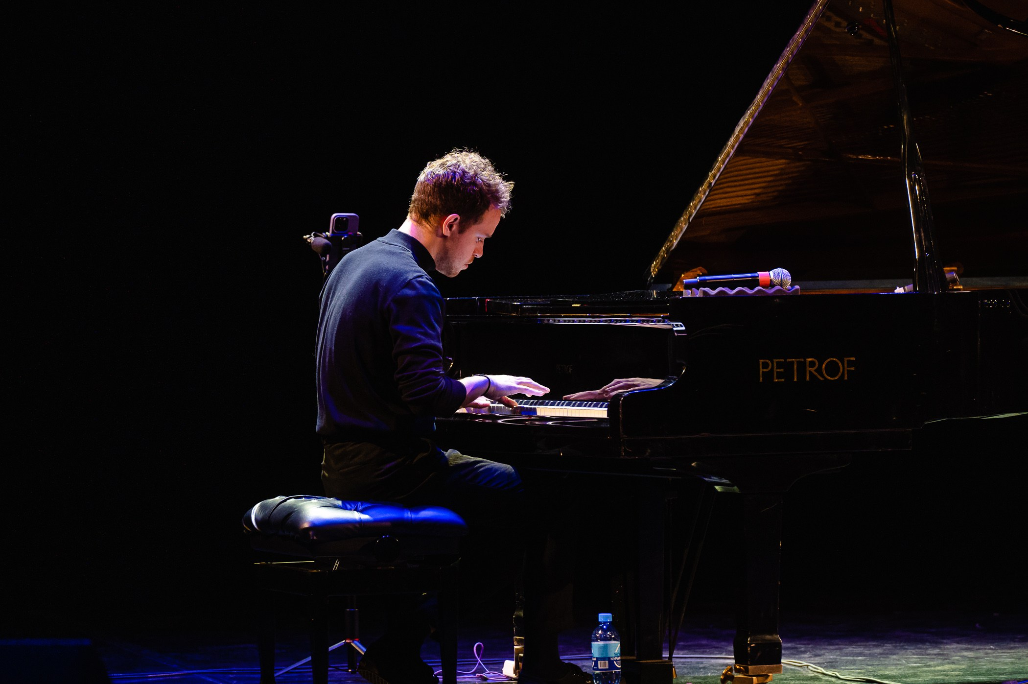 Денис Стельмах Denis Stelmakh Презентация альбома Mayday. Репортажный и концертный фотограф Алексей Патентный в Екатеринбурге