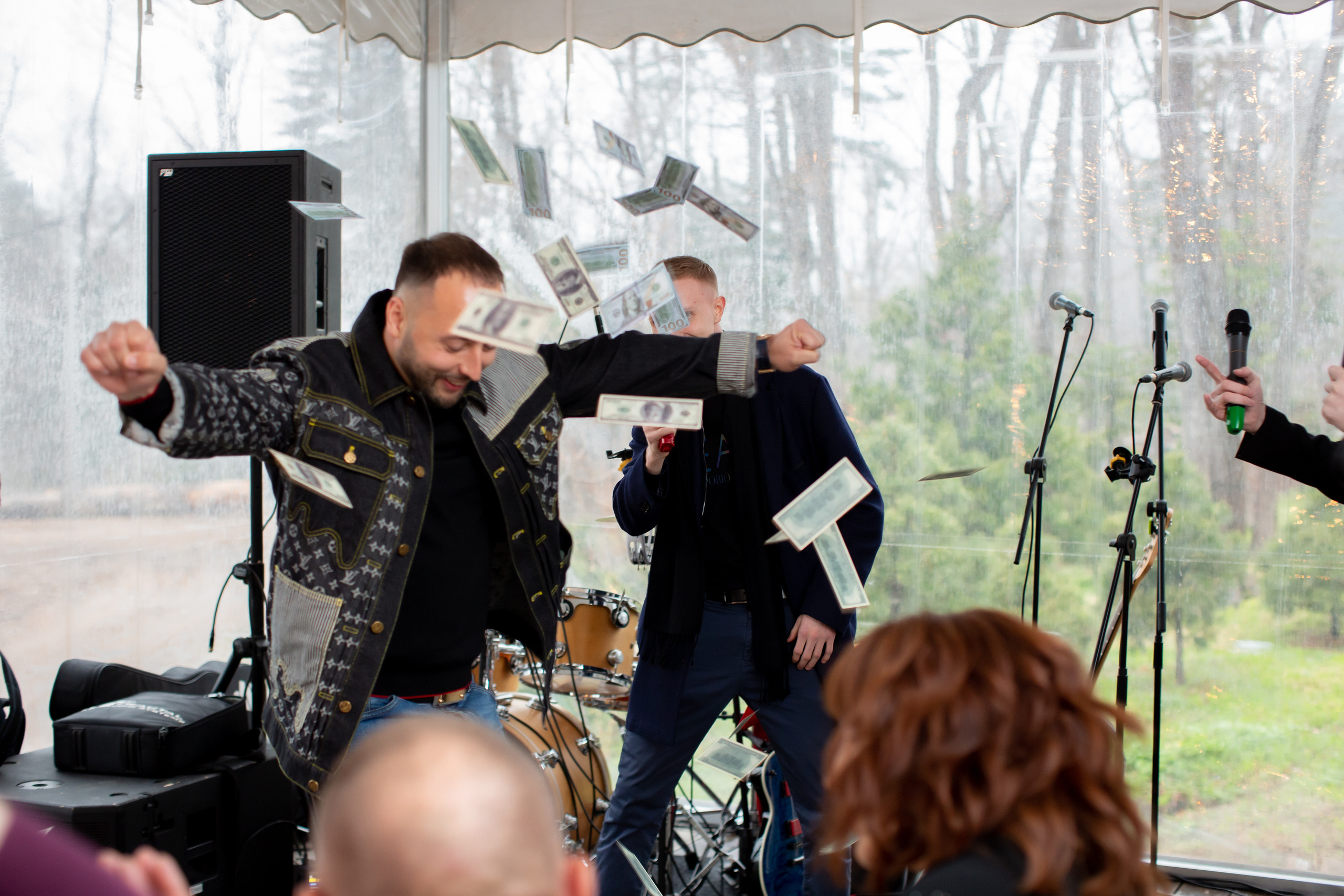 Фотосъемка праздников во Владивостоке, Уссурийске. Портретный, свадебный, репортажный фотограф во Владивостоке Юлиана Джули Фокс