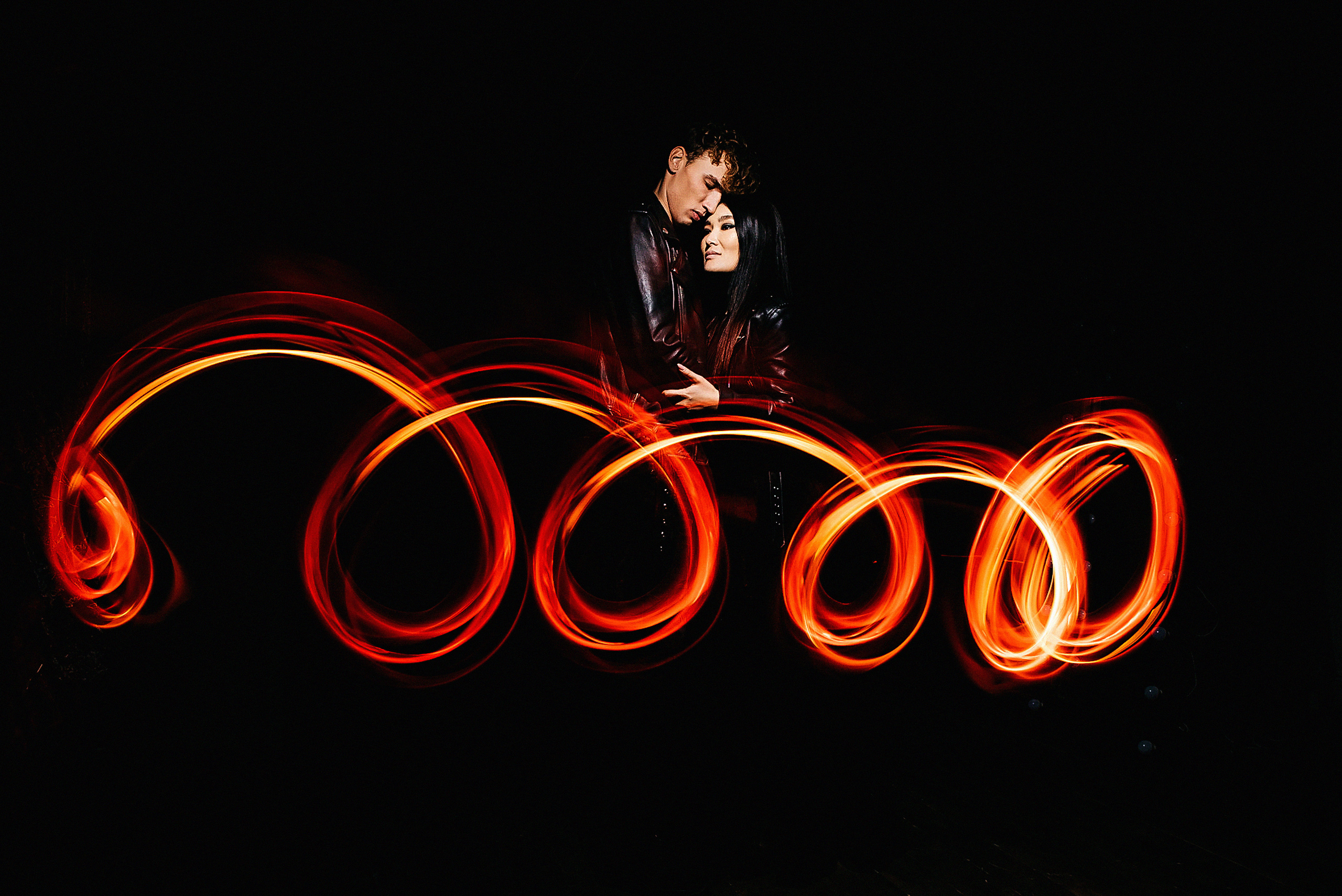 Love story «В черном». Свадебный и семейный фотограф в Краснодаре