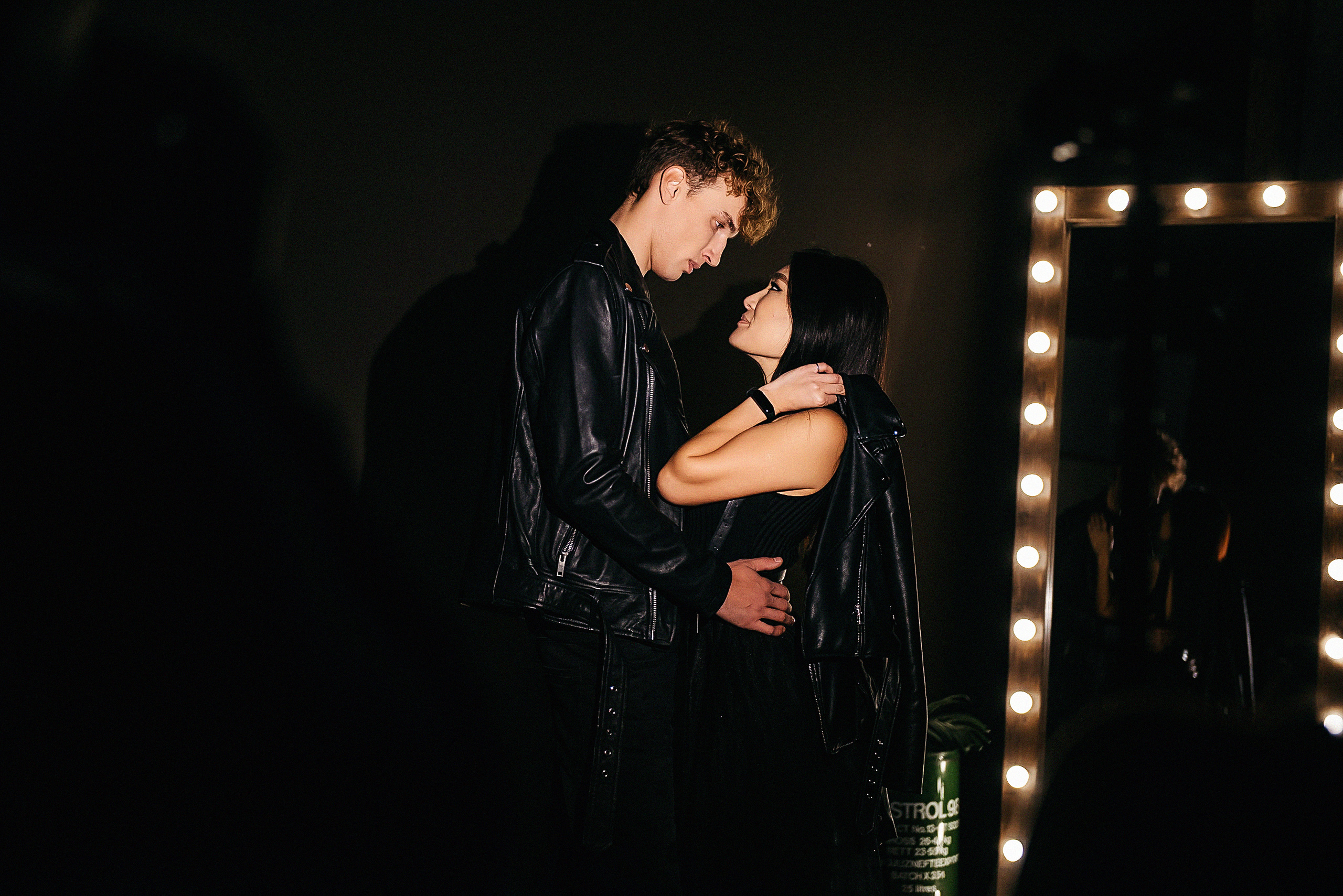 Love story «В черном». Свадебный и семейный фотограф в Краснодаре