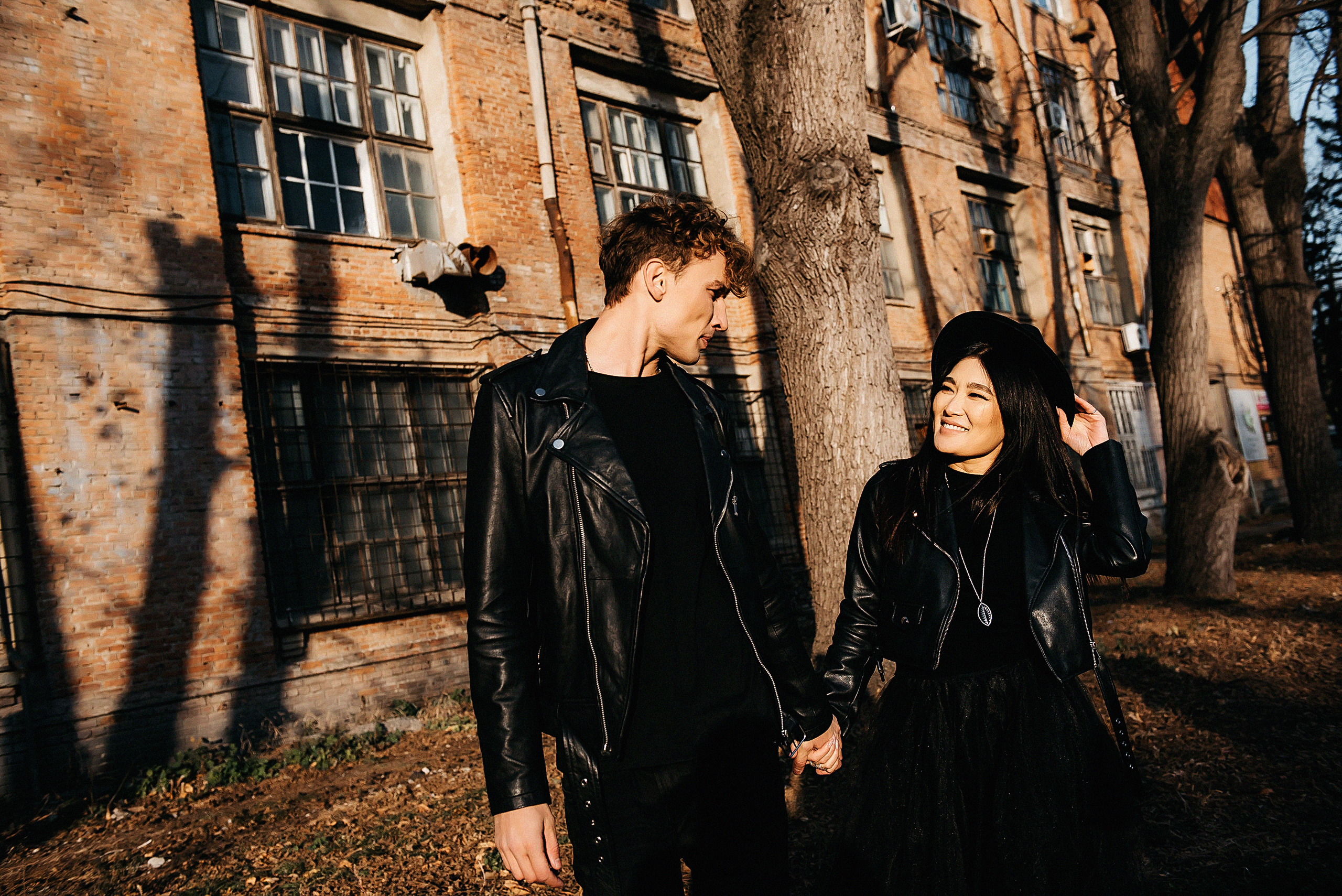 Love story «В черном». Свадебный и семейный фотограф в Краснодаре