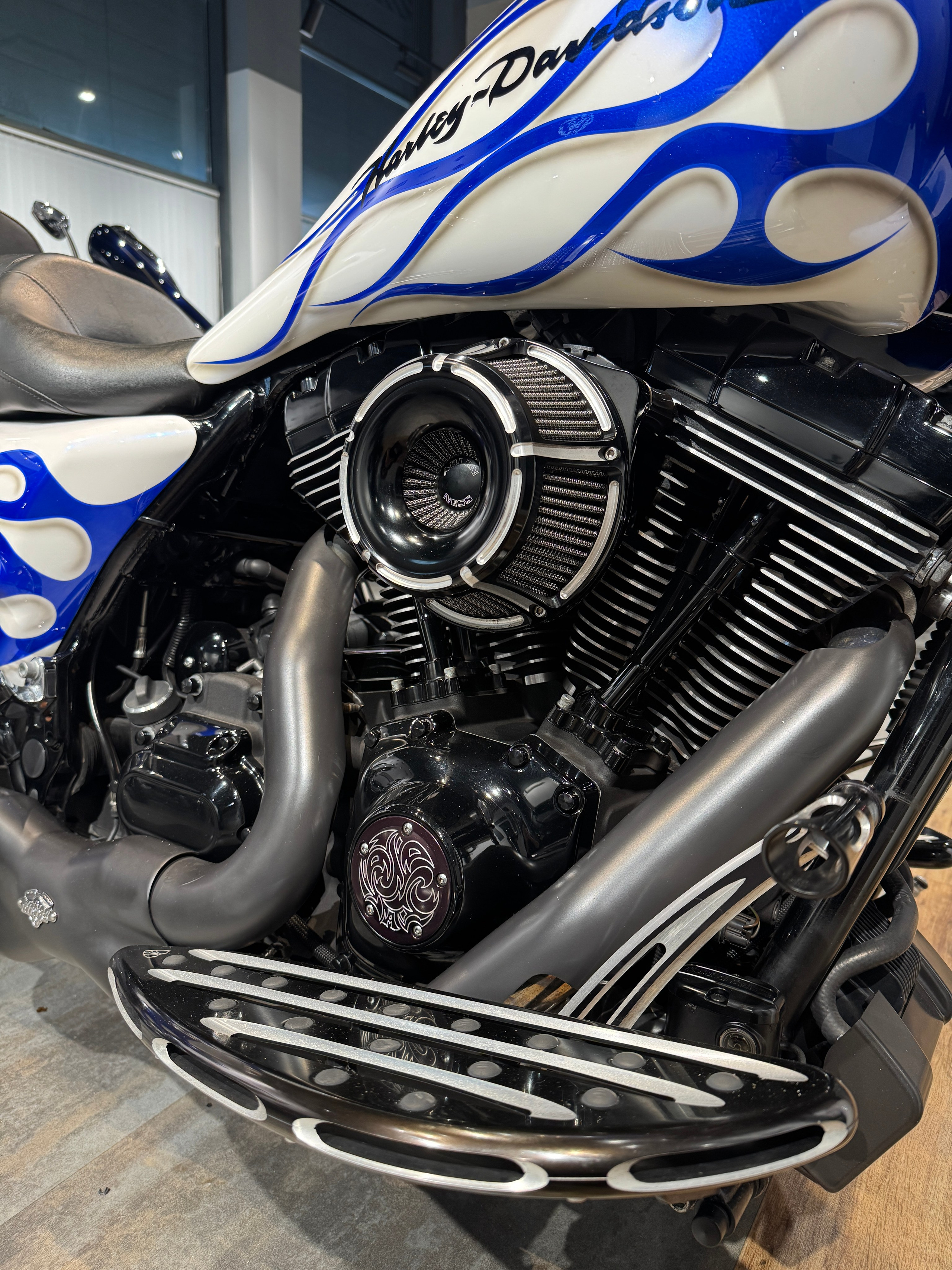 Мотоциклы Harley-Davidson Road Glide 103 White Power (Touring)  — купить мотоцикл. Hello Davidson, Москва. Только хорошие мотоциклы…