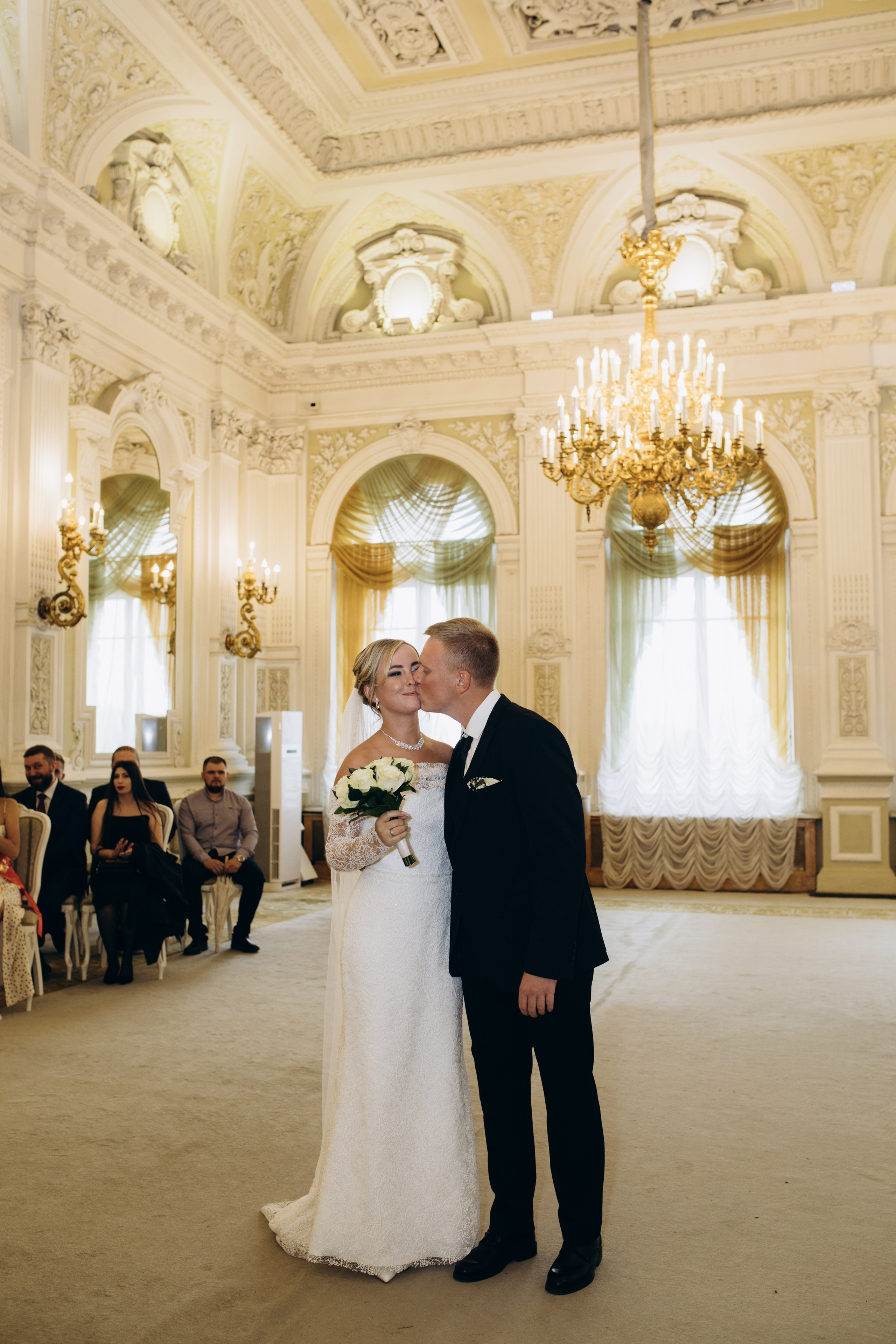 Свадебная регистрация в Загсе на Английской Набережной в Санкт-Петербурге. Фотограф в Санкт-Петербурге Разиля Идиятуллина