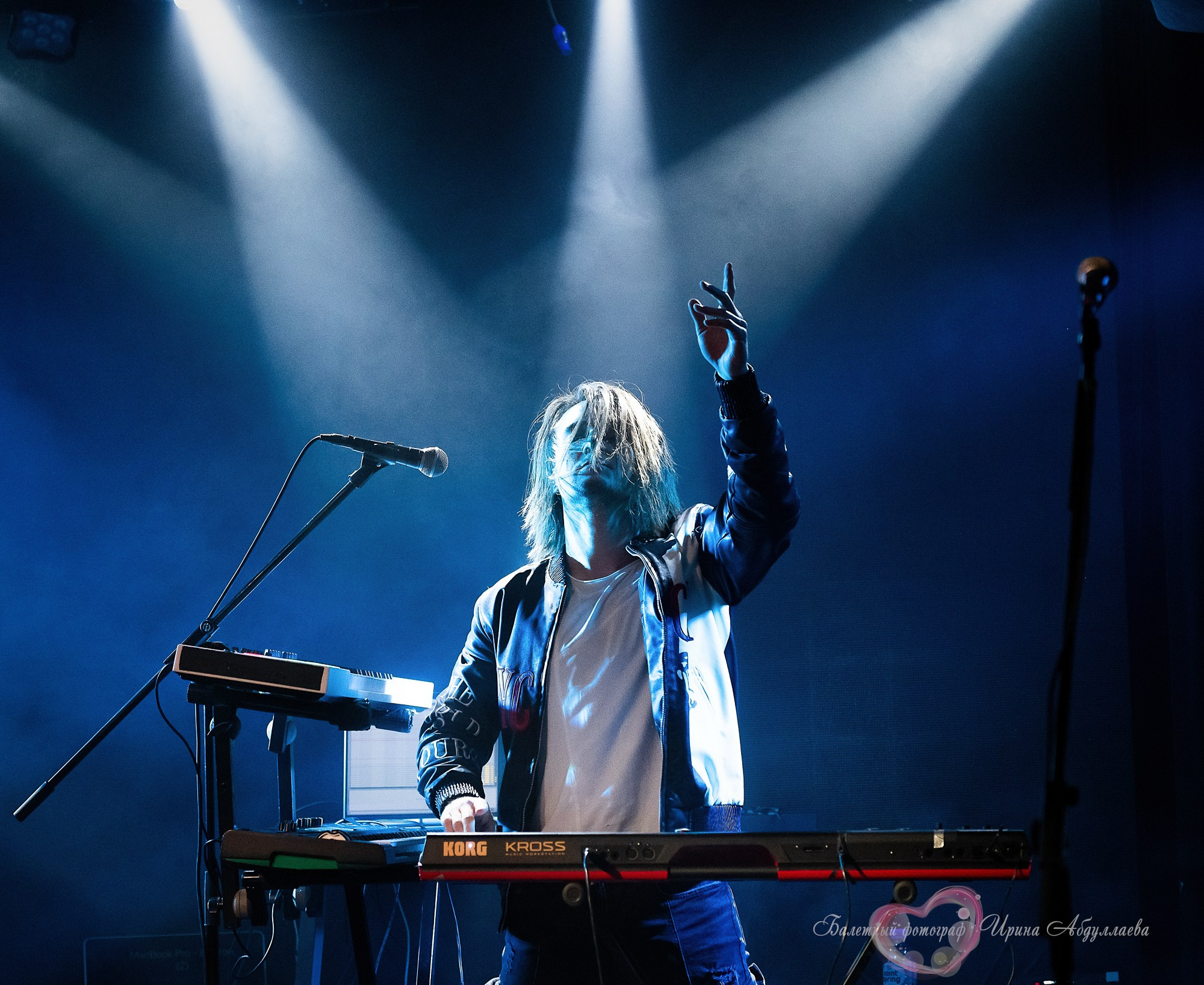 А.Державин — Magnus-Locus (съемка направлена была на поиск афиши)