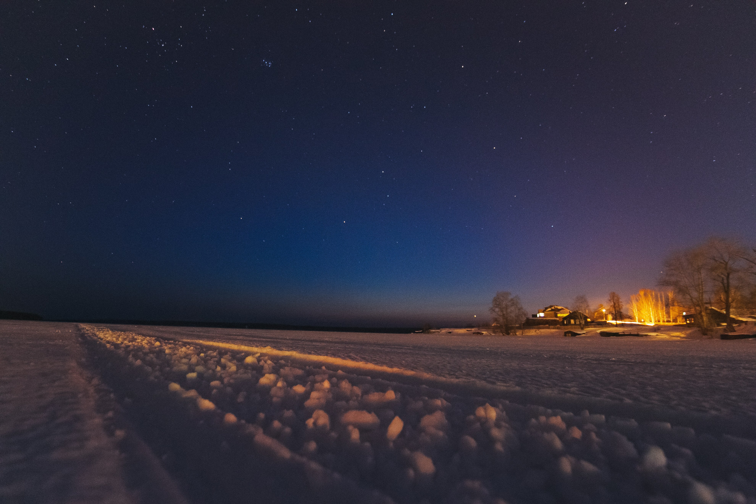 Средняя полоса. Свадебный и репортажный фотограф в Ярославле и Санкт-Петербурге Роман Микрюков
